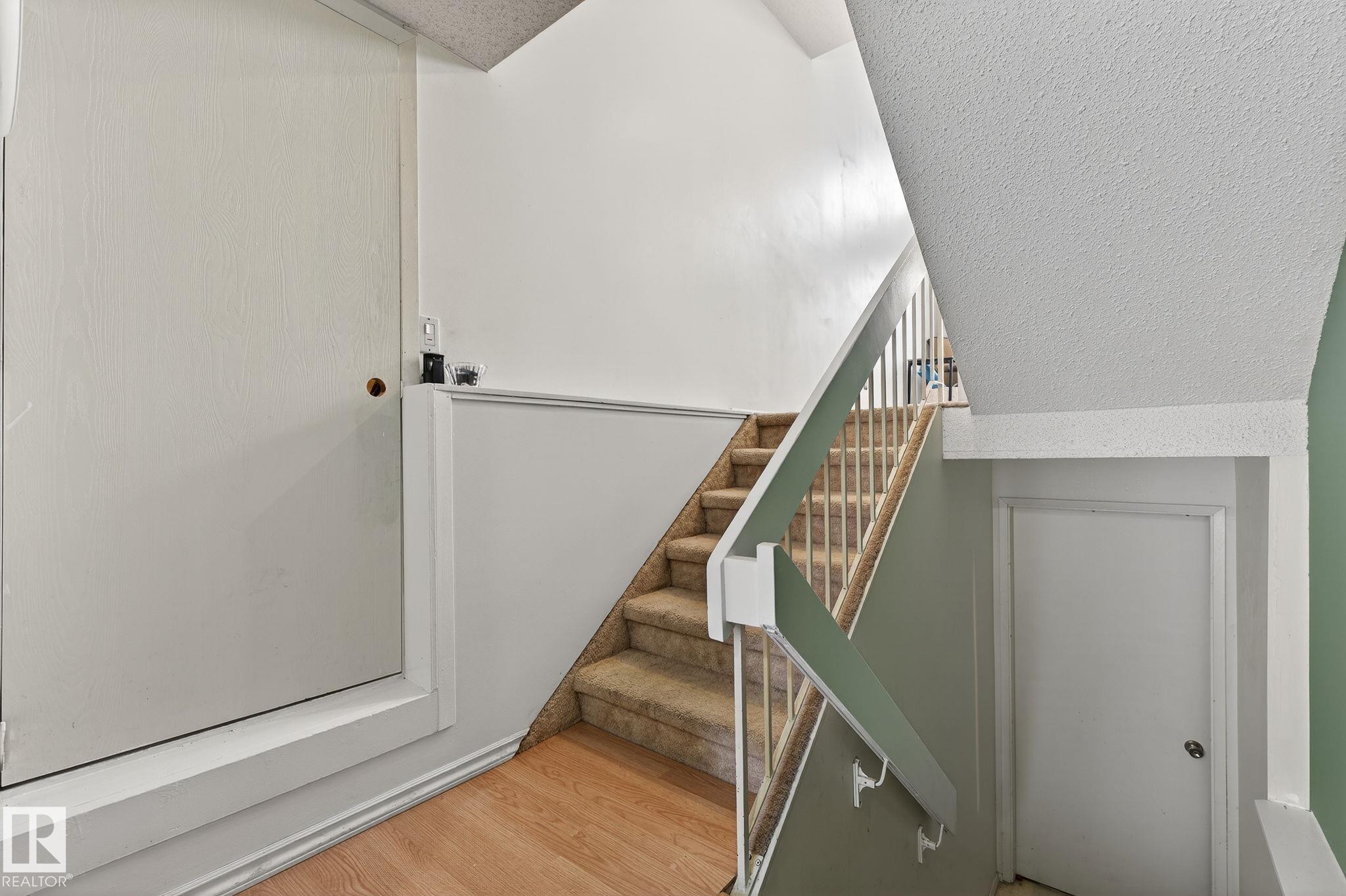 Photo 21 at 1037 Millbourne Rd E NW, Michaels Park, Edmonton