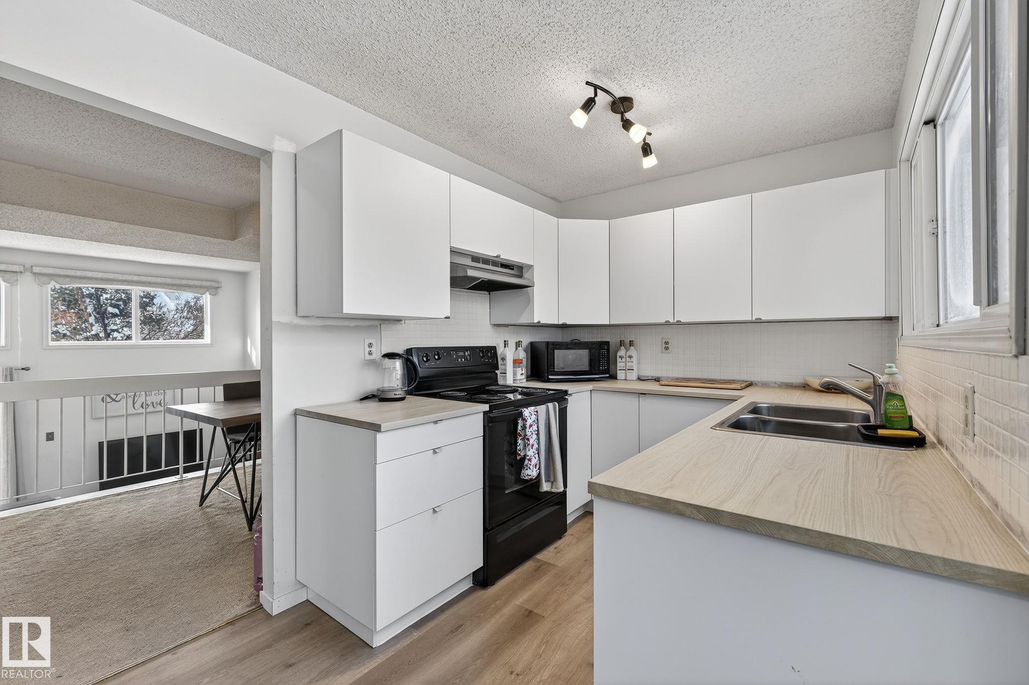 Photo 36 at 1037 Millbourne Rd E NW, Michaels Park, Edmonton