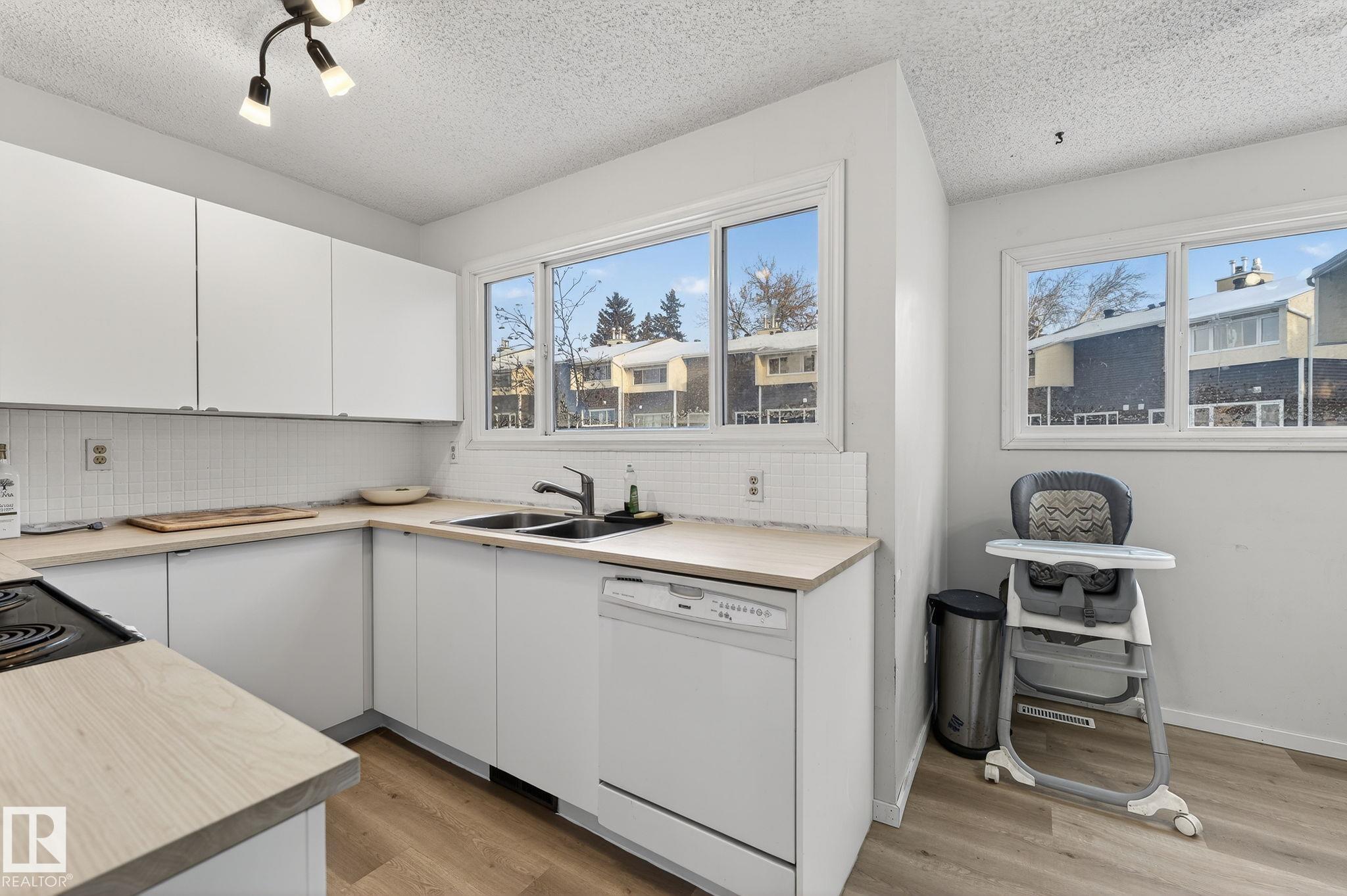 Photo 38 at 1037 Millbourne Rd E NW, Michaels Park, Edmonton