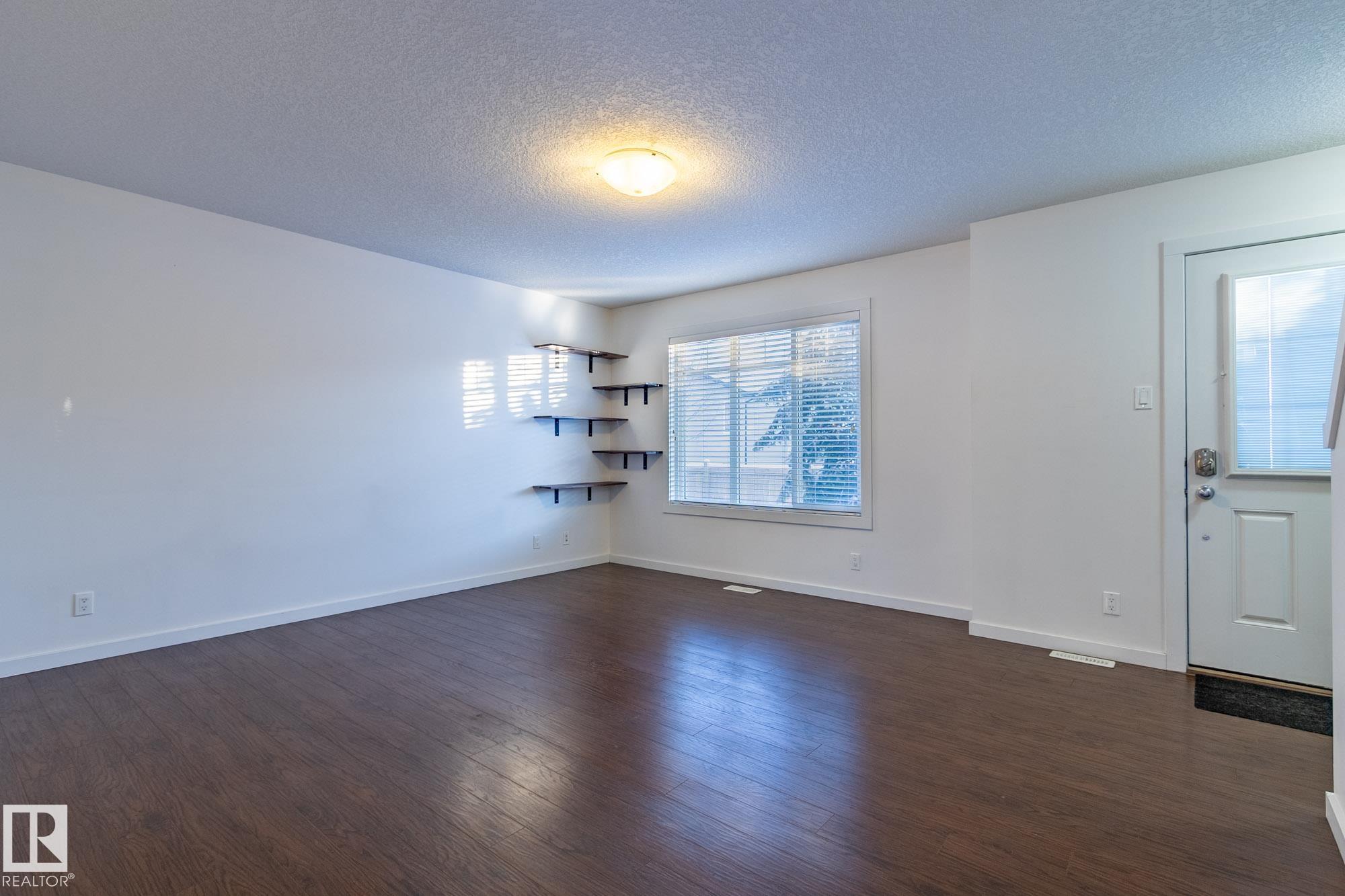 14 - 9515 160 Avenue NW, Eaux Claires, Edmonton