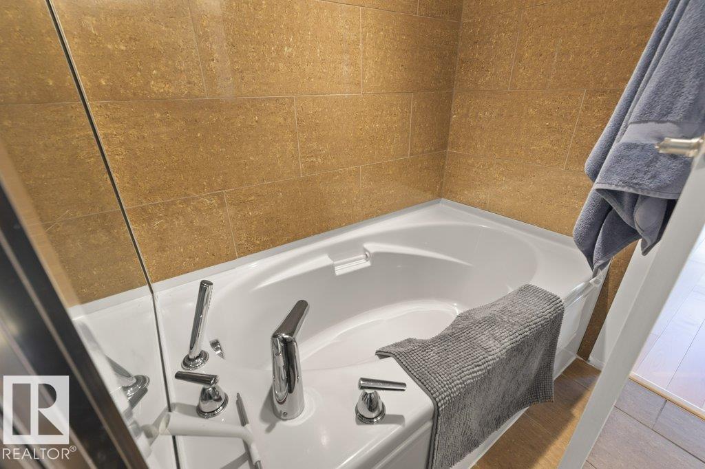 Photo 20 at 1104 - 10046 117 Street NW, Wîhkwêntôwin, Edmonton