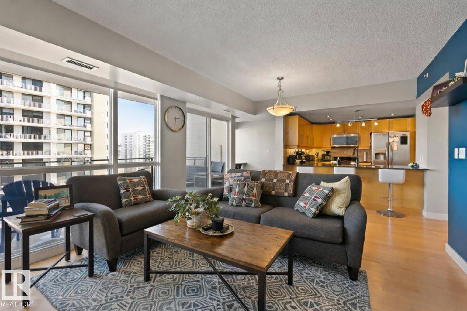 Photo 9 at 1104 - 10046 117 Street NW, Wîhkwêntôwin, Edmonton