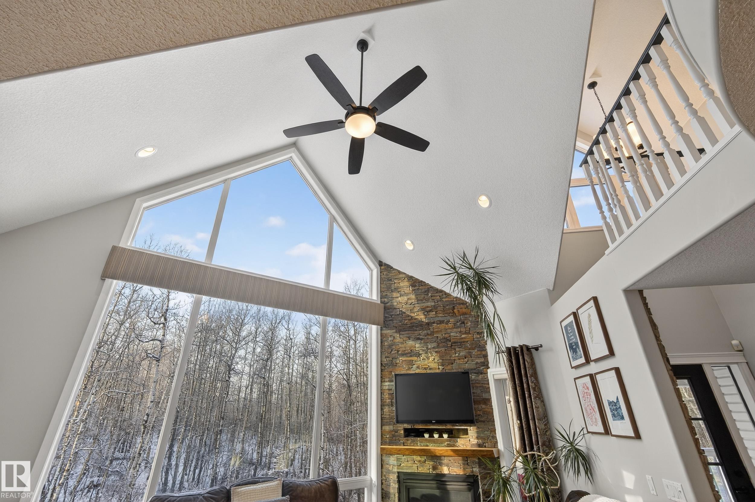 Photo 13 at 25 - 52245 Rge Road 225, Huntington Hills Estates, Rural Strathcona County