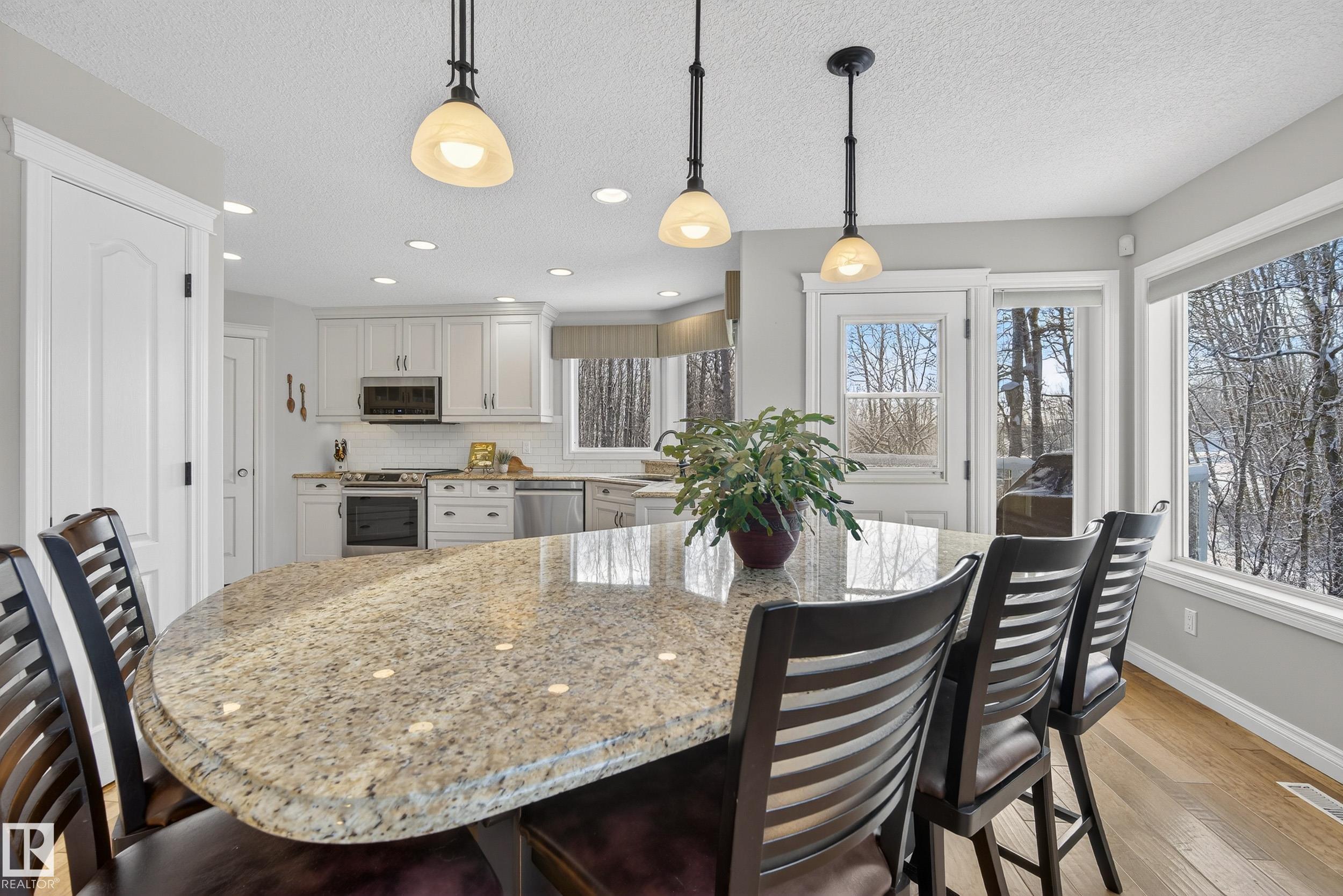 Photo 14 at 25 - 52245 Rge Road 225, Huntington Hills Estates, Rural Strathcona County