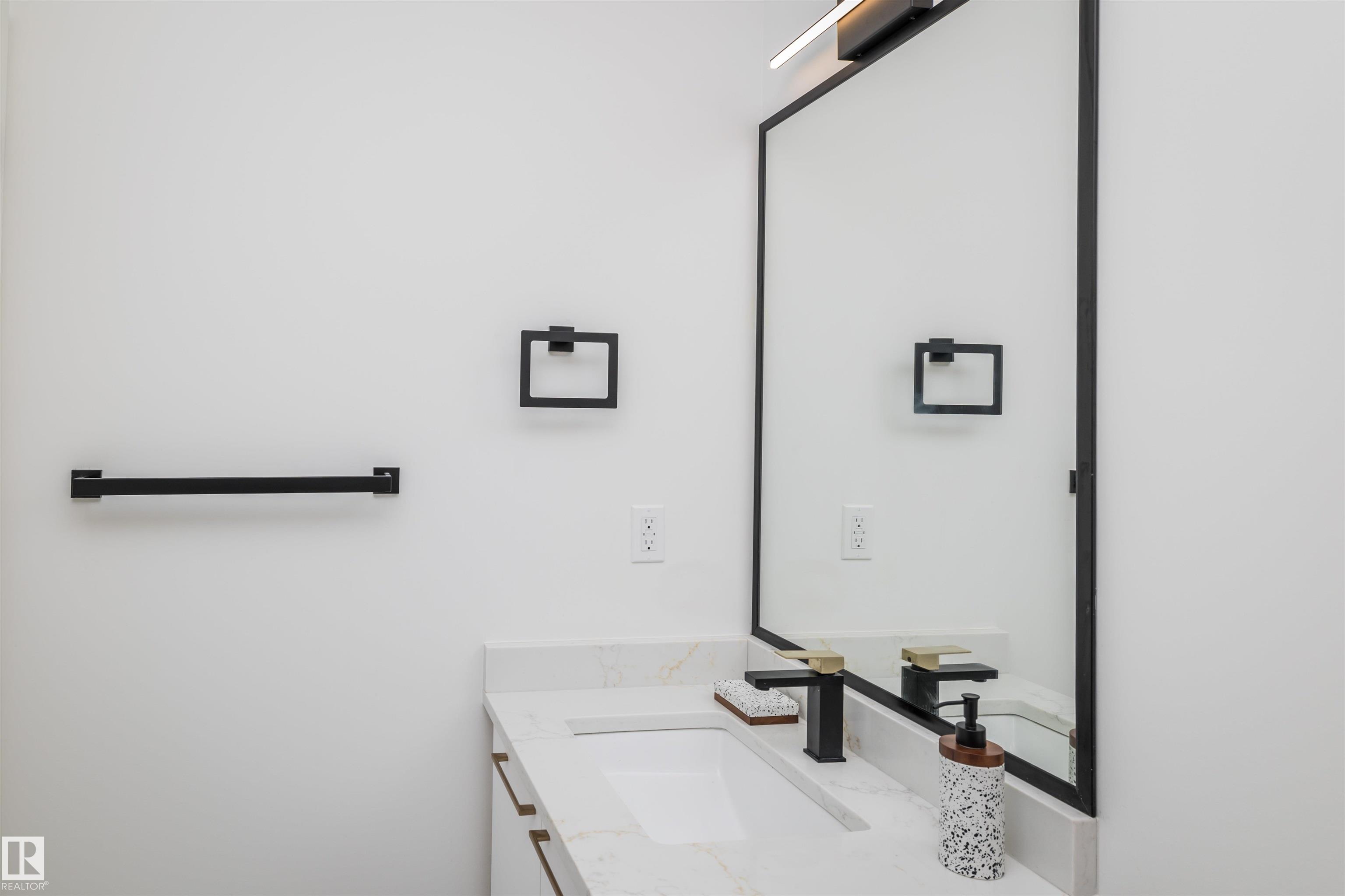 Photo 34 at 5204 Kimball Crescent SW, Keswick, Edmonton