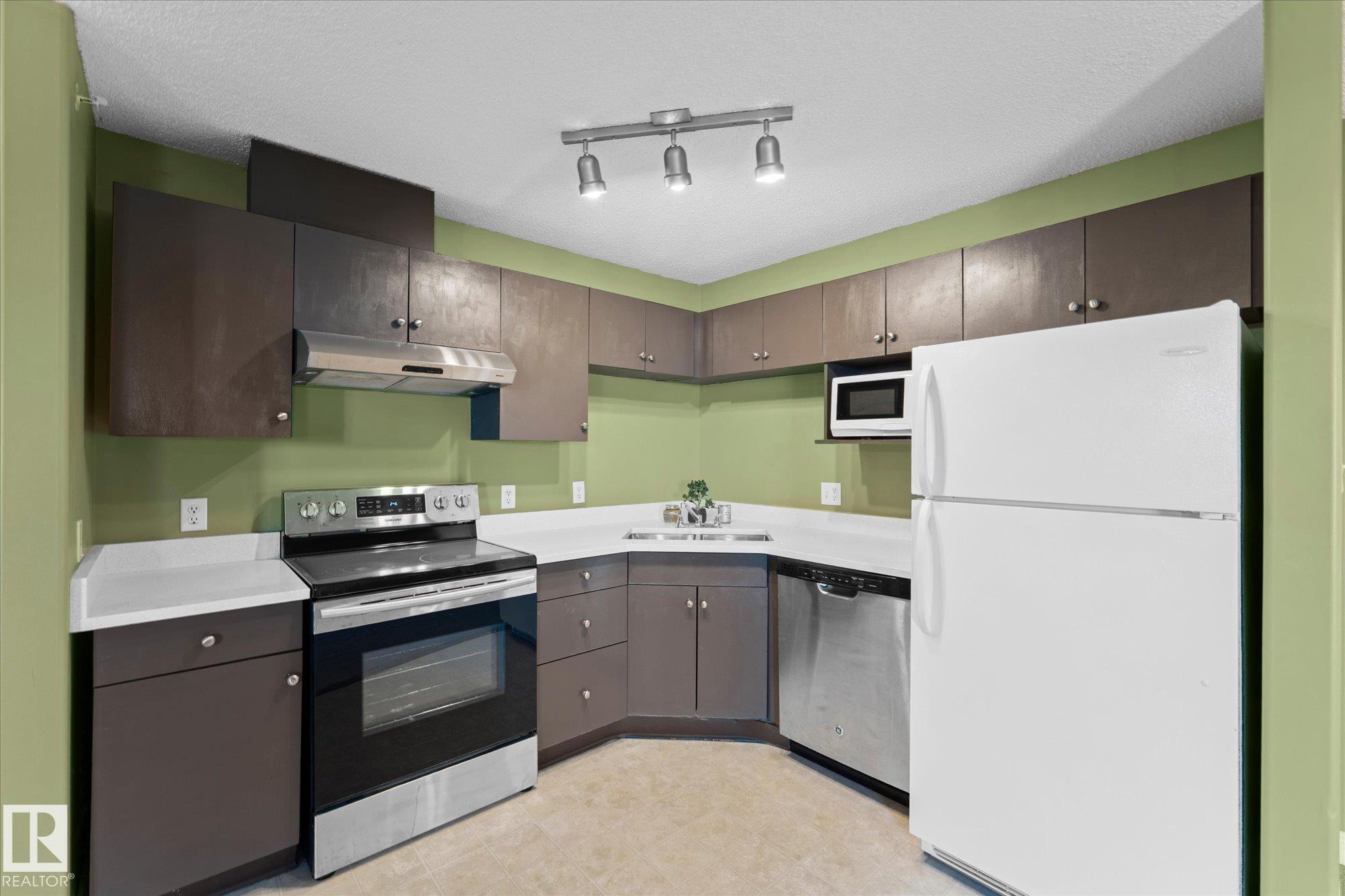 Photo 11 at 531 - 11325 83 Street NW, Parkdale, Edmonton