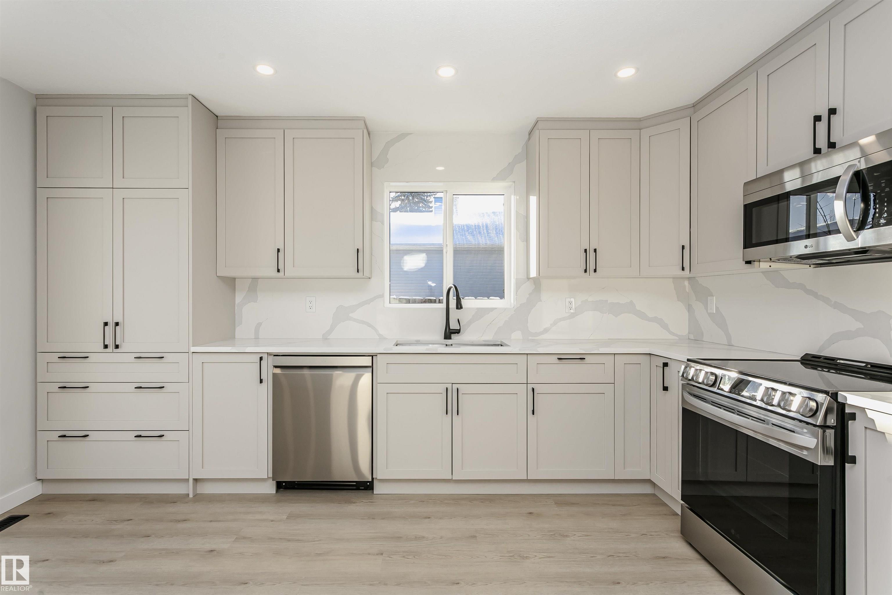 Photo 12 at 76 Dayton Crescent, Deer Ridge, St. Albert