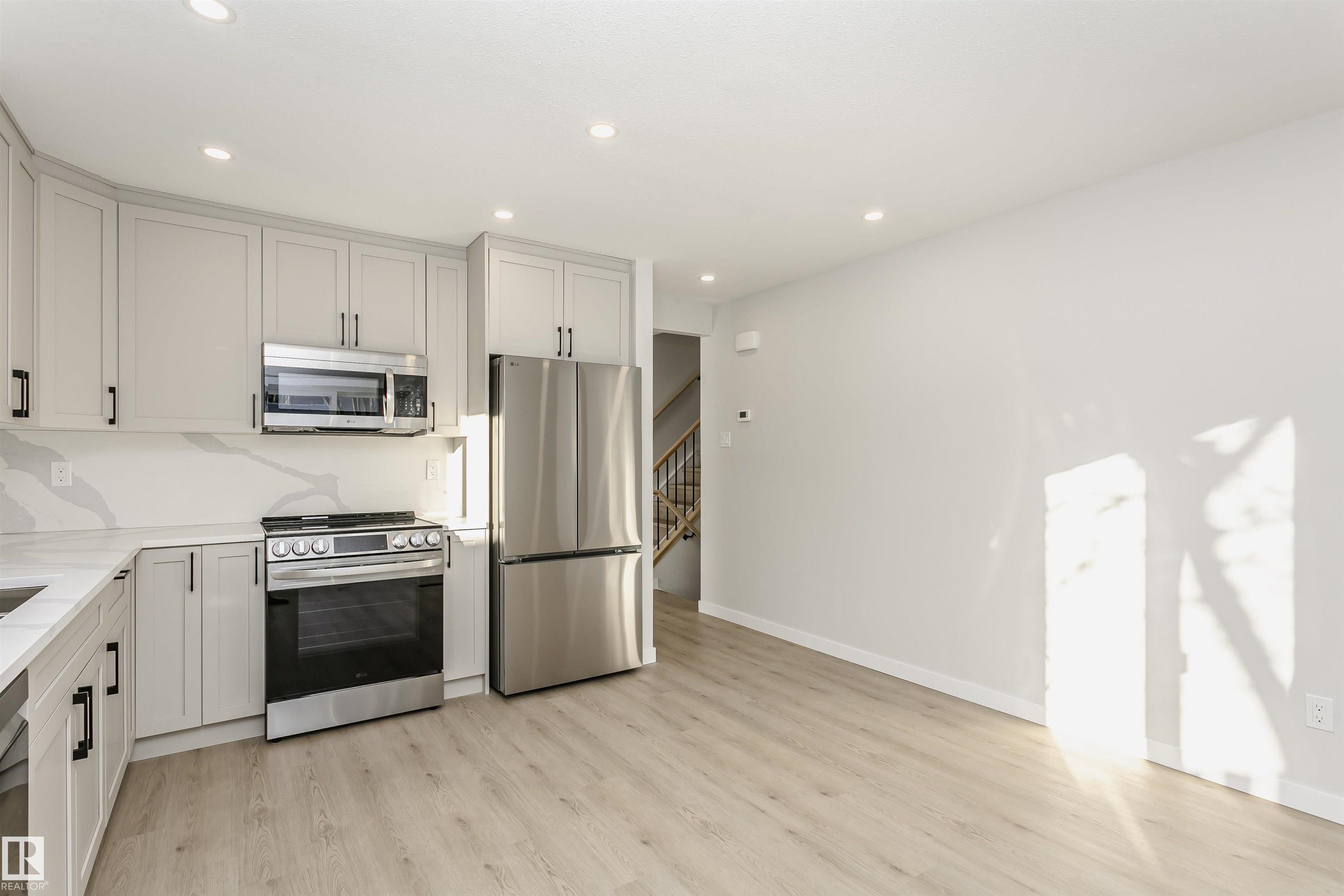 Photo 14 at 76 Dayton Crescent, Deer Ridge, St. Albert