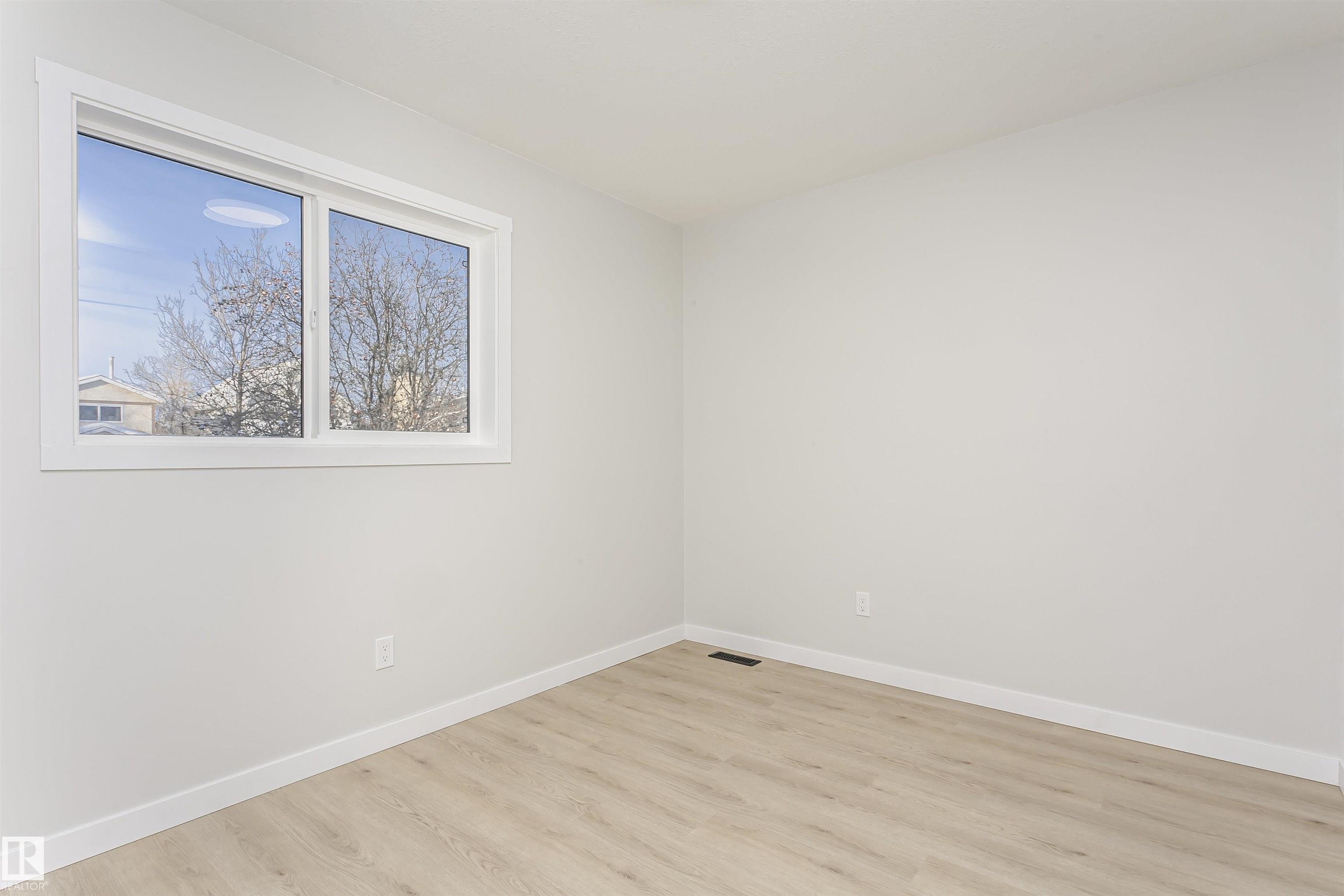 Photo 22 at 76 Dayton Crescent, Deer Ridge, St. Albert