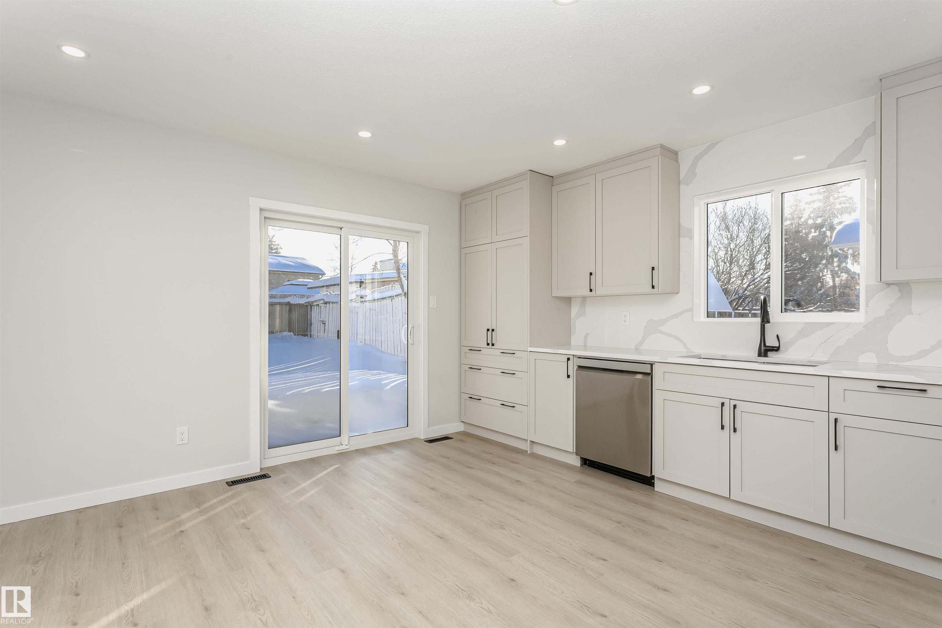 Photo 10 at 76 Dayton Crescent, Deer Ridge, St. Albert