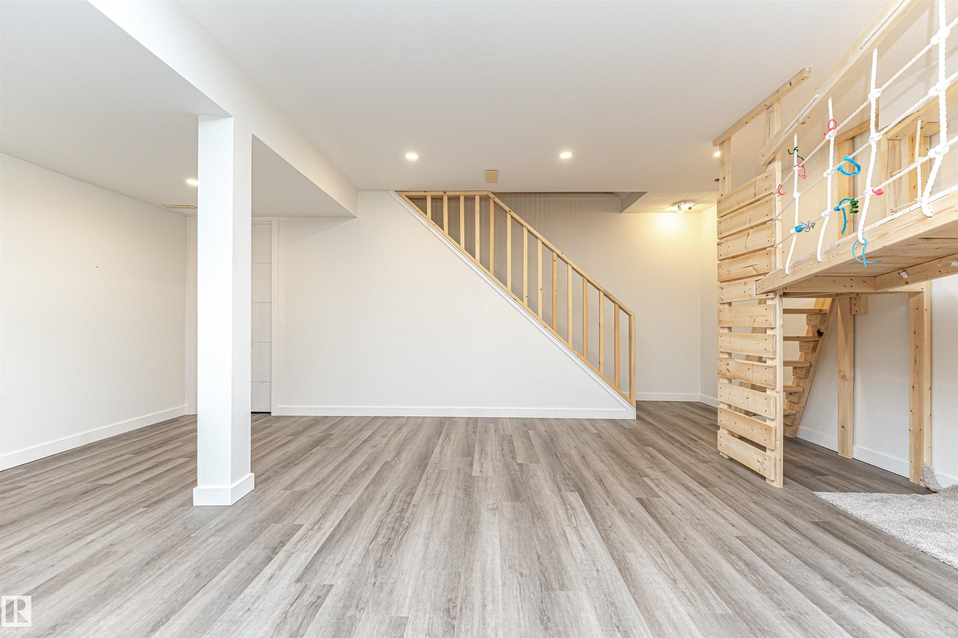 Photo 37 at 17716 84 Avenue NW, Thorncliffe, Edmonton