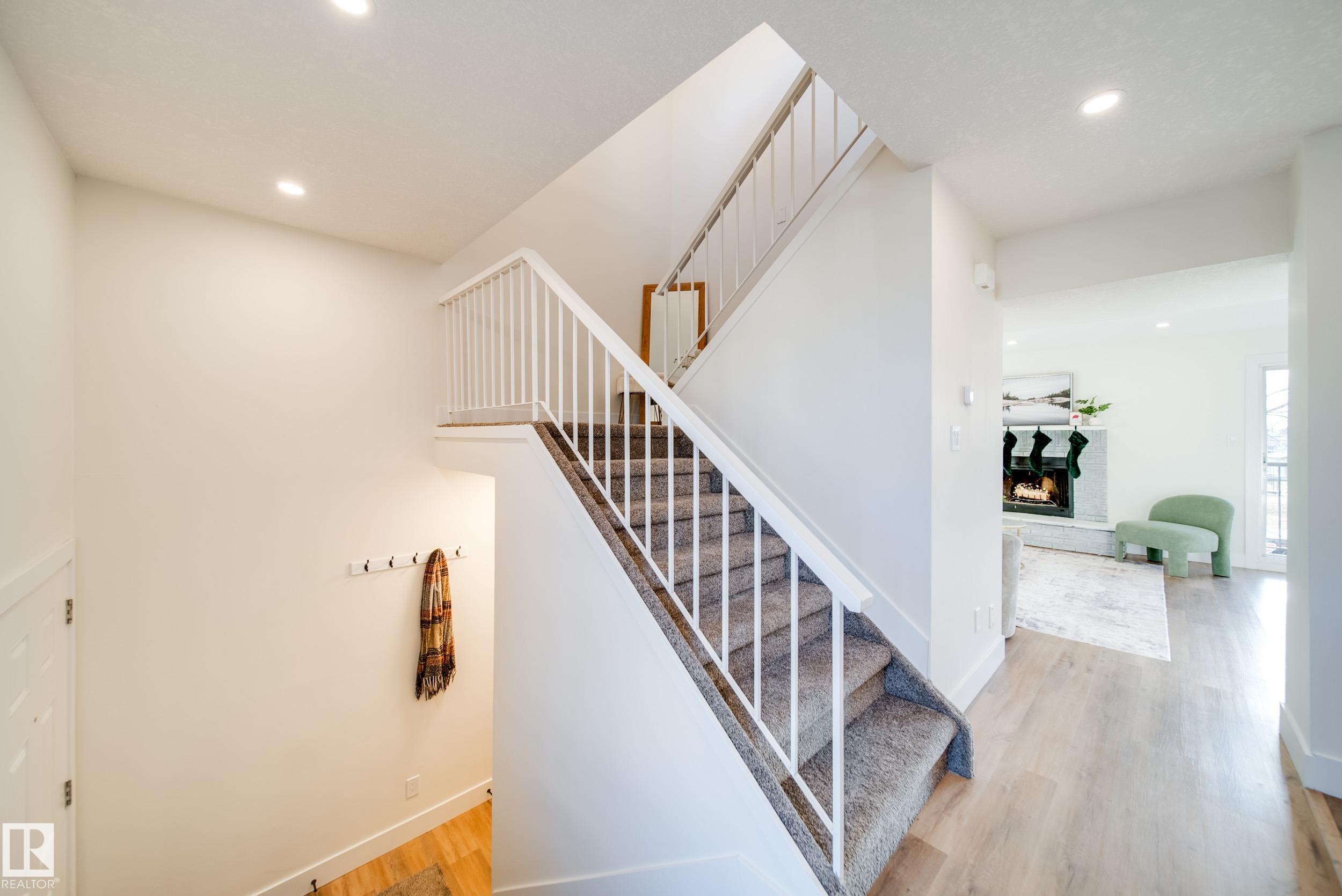 Photo 18 at 5394 38a Avenue NW, Greenview, Edmonton