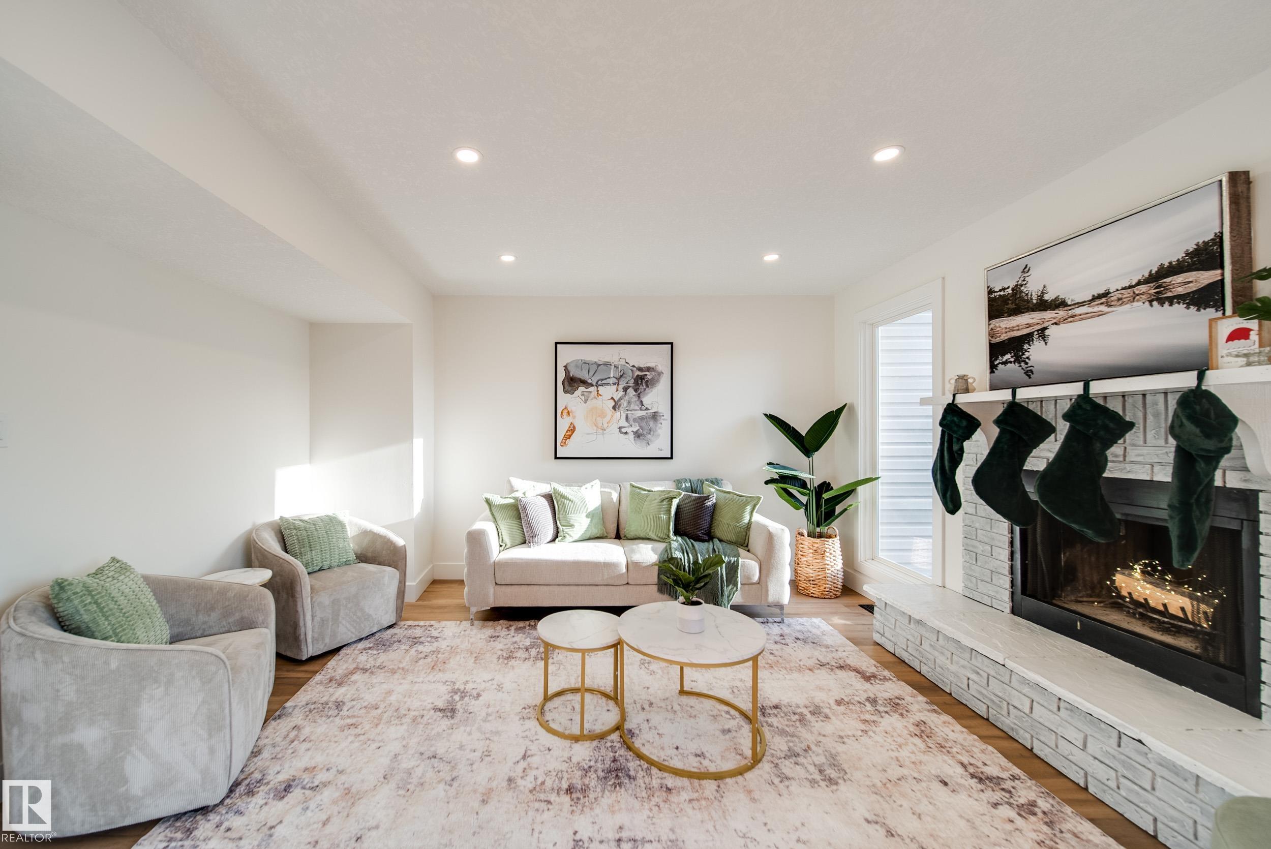 Photo 6 at 5394 38a Avenue NW, Greenview, Edmonton