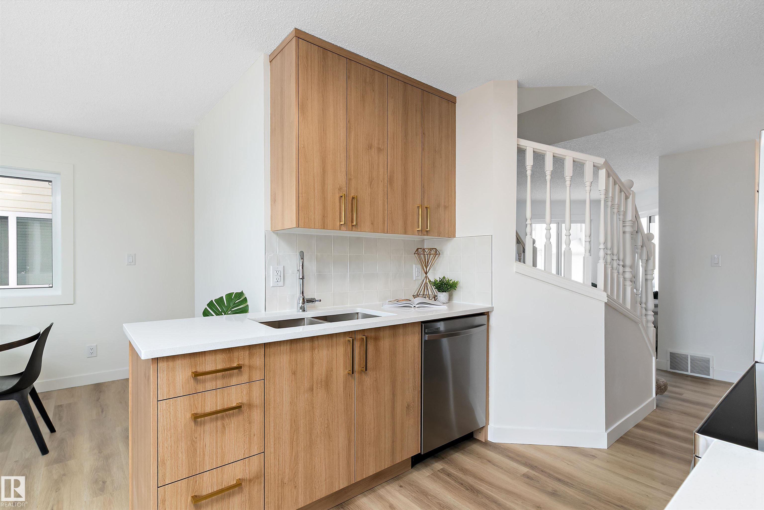 Photo 20 at 63 - 1033 Youville Drive W NW, Tawa, Edmonton