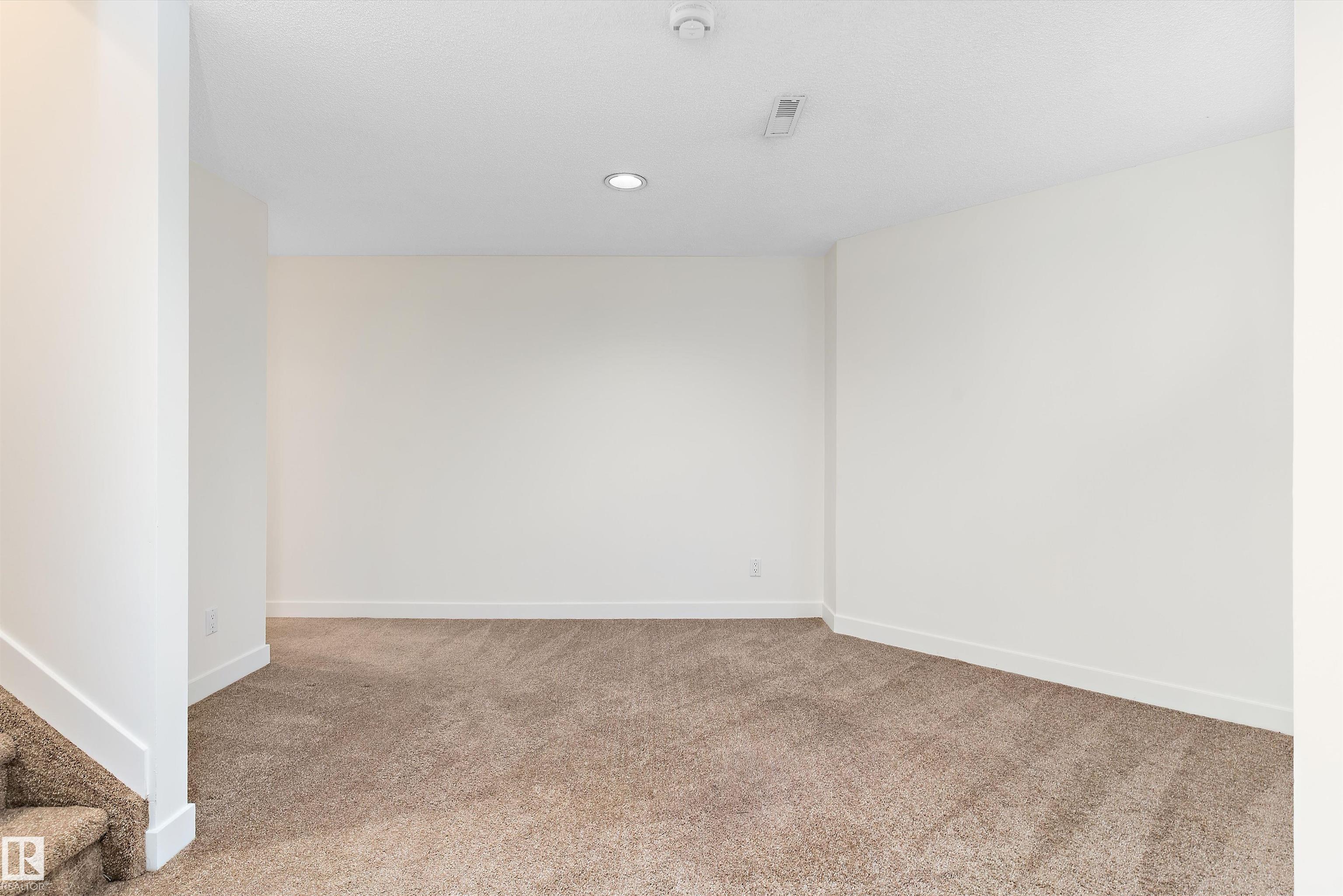 Photo 32 at 63 - 1033 Youville Drive W NW, Tawa, Edmonton