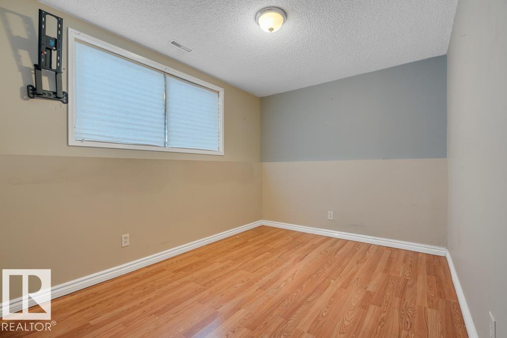 Photo 18 at 8705-8707 122 Avenue NW, Eastwood, Edmonton