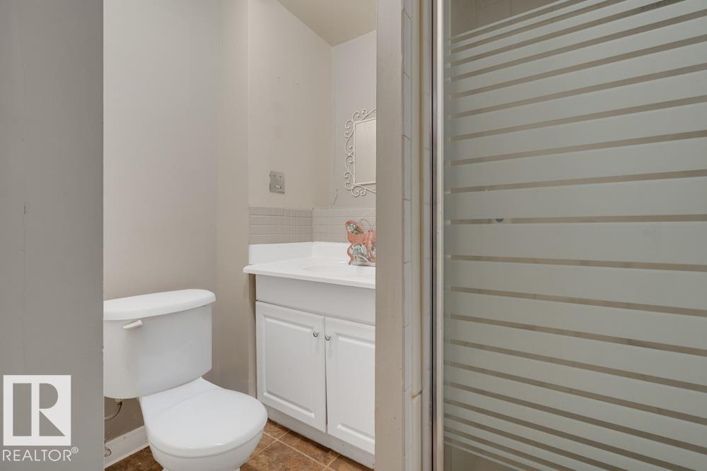 Photo 22 at 8705-8707 122 Avenue NW, Eastwood, Edmonton