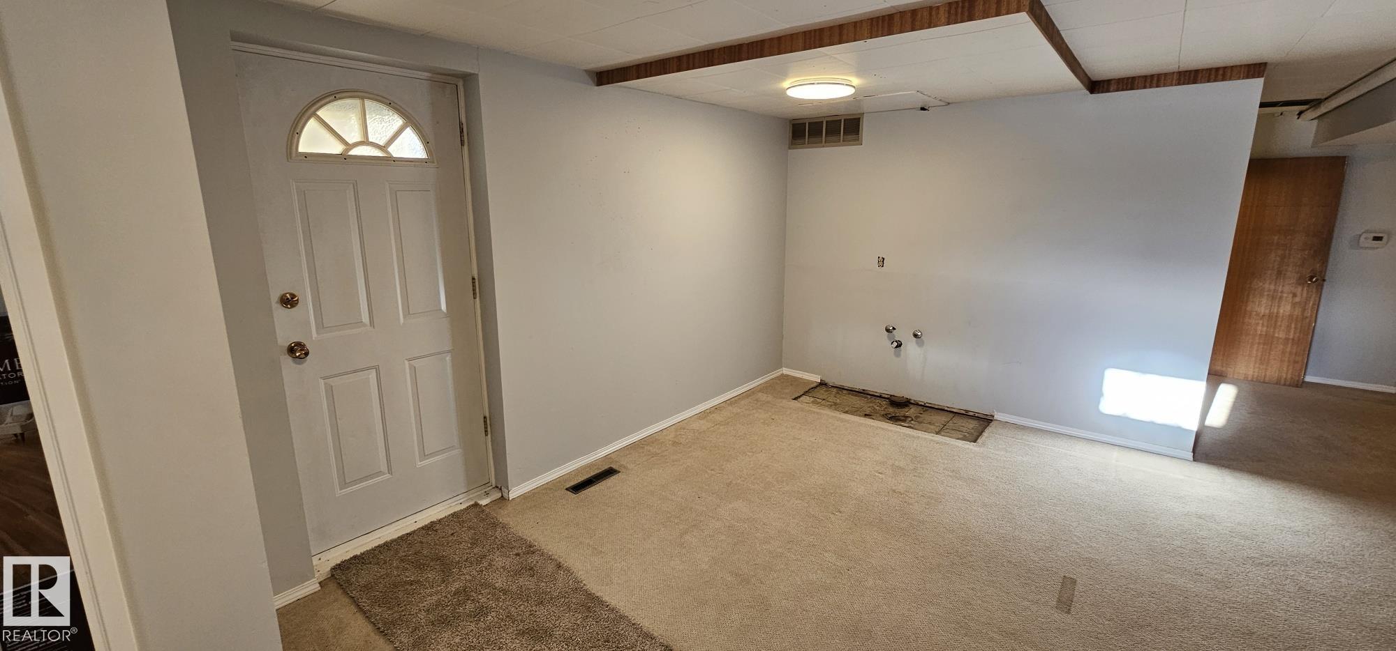 Photo 23 at 10712 159 Street NW, Mayfield, Edmonton