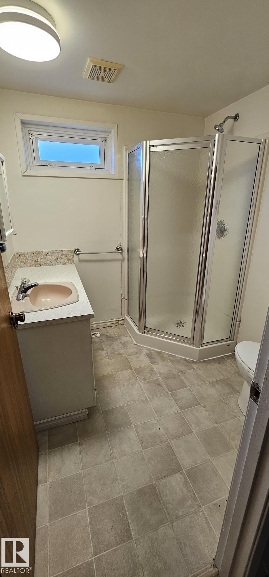 Photo 33 at 10712 159 Street NW, Mayfield, Edmonton