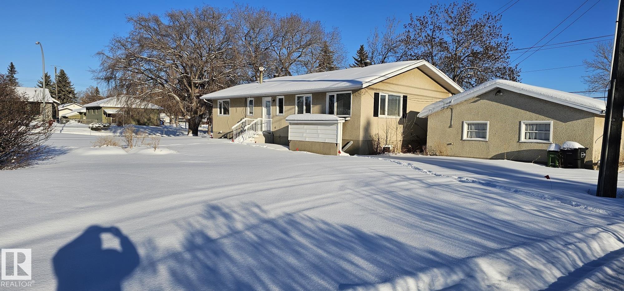 Photo 37 at 10712 159 Street NW, Mayfield, Edmonton
