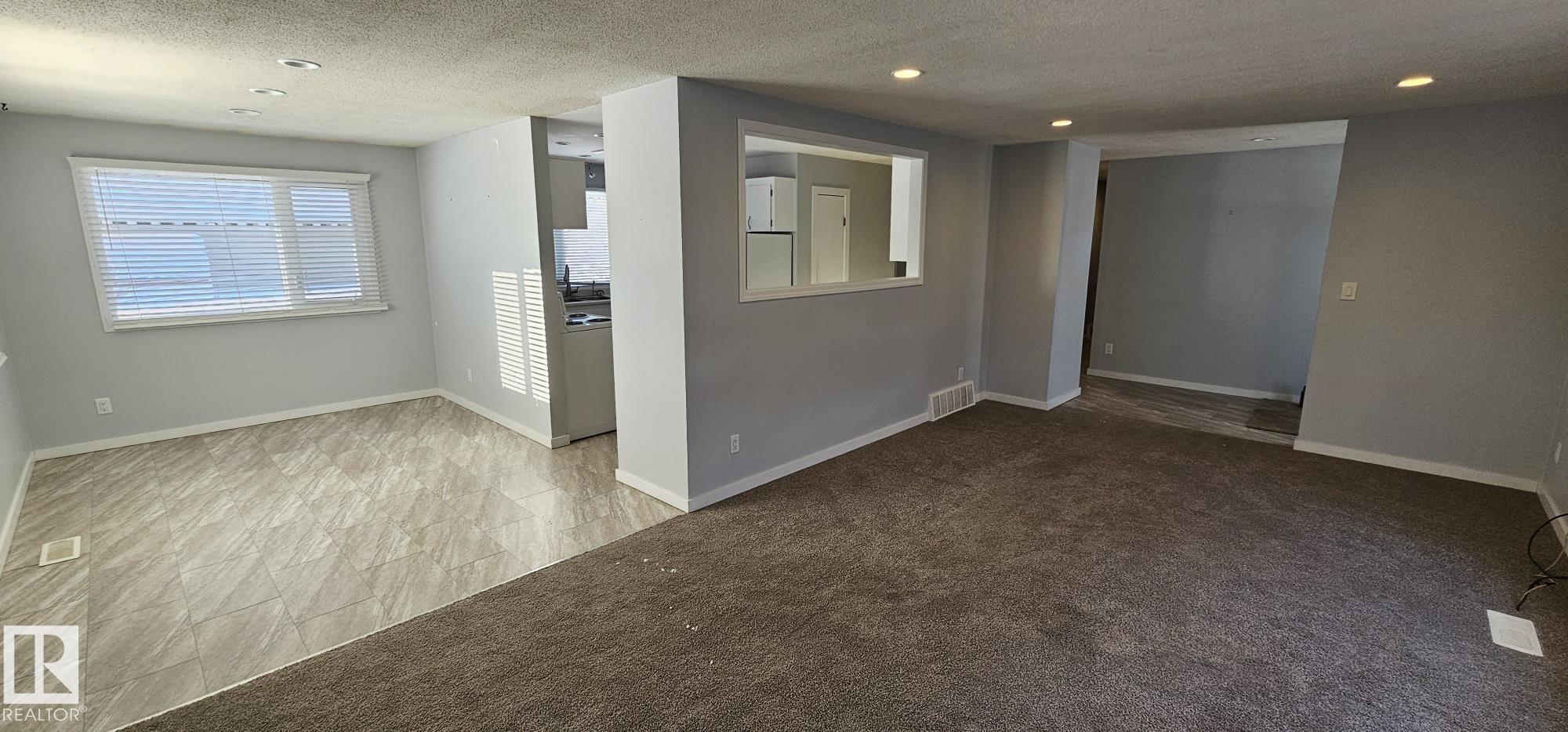 Photo 8 at 10712 159 Street NW, Mayfield, Edmonton