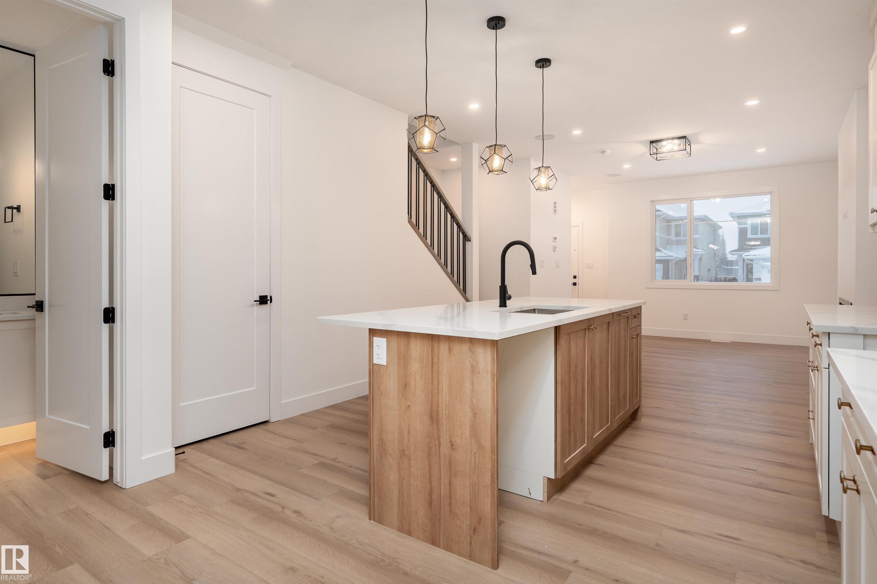 3111 Magpie Way NW, Starling, Edmonton