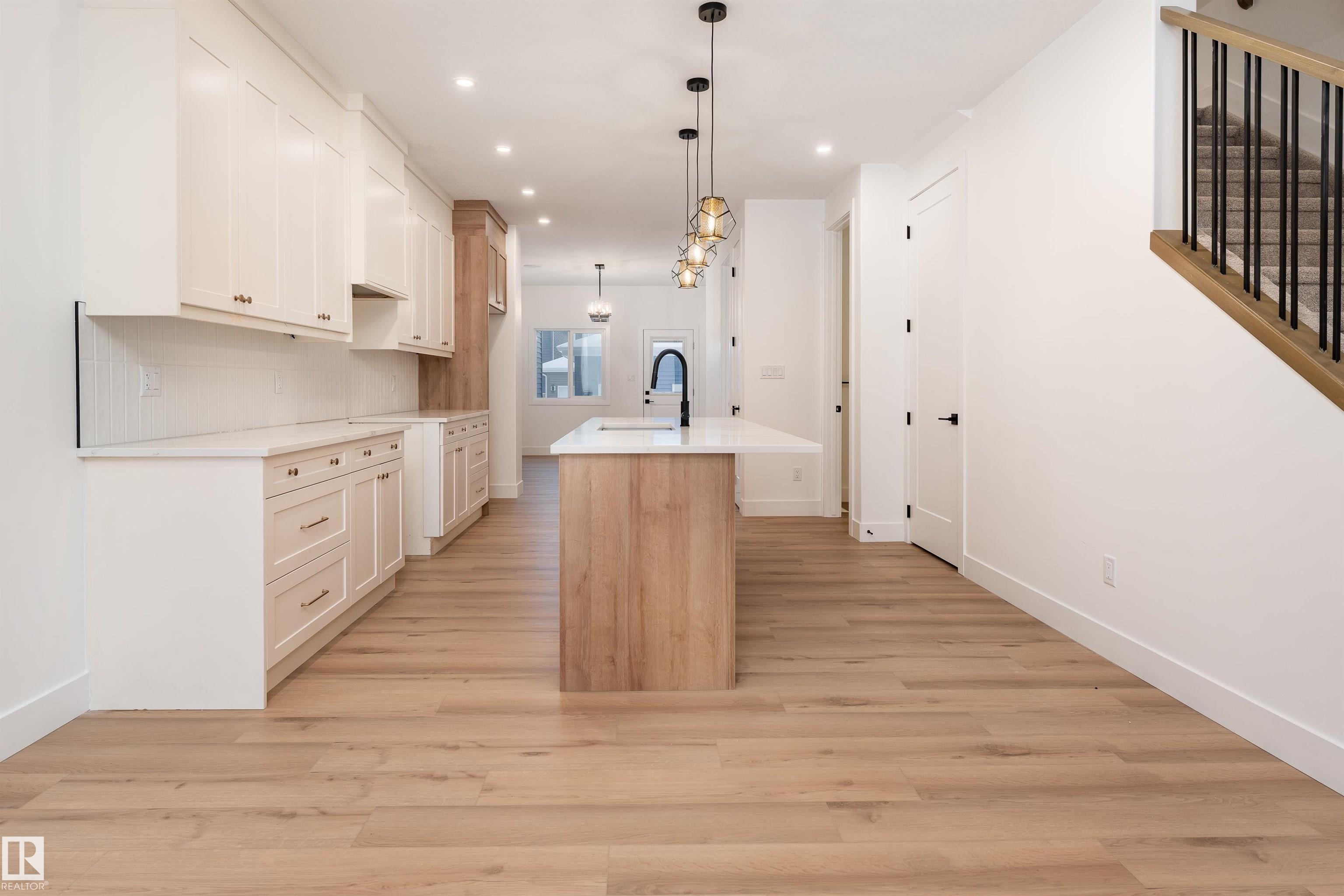 Photo 8 at 3111 Magpie Way NW, Starling, Edmonton