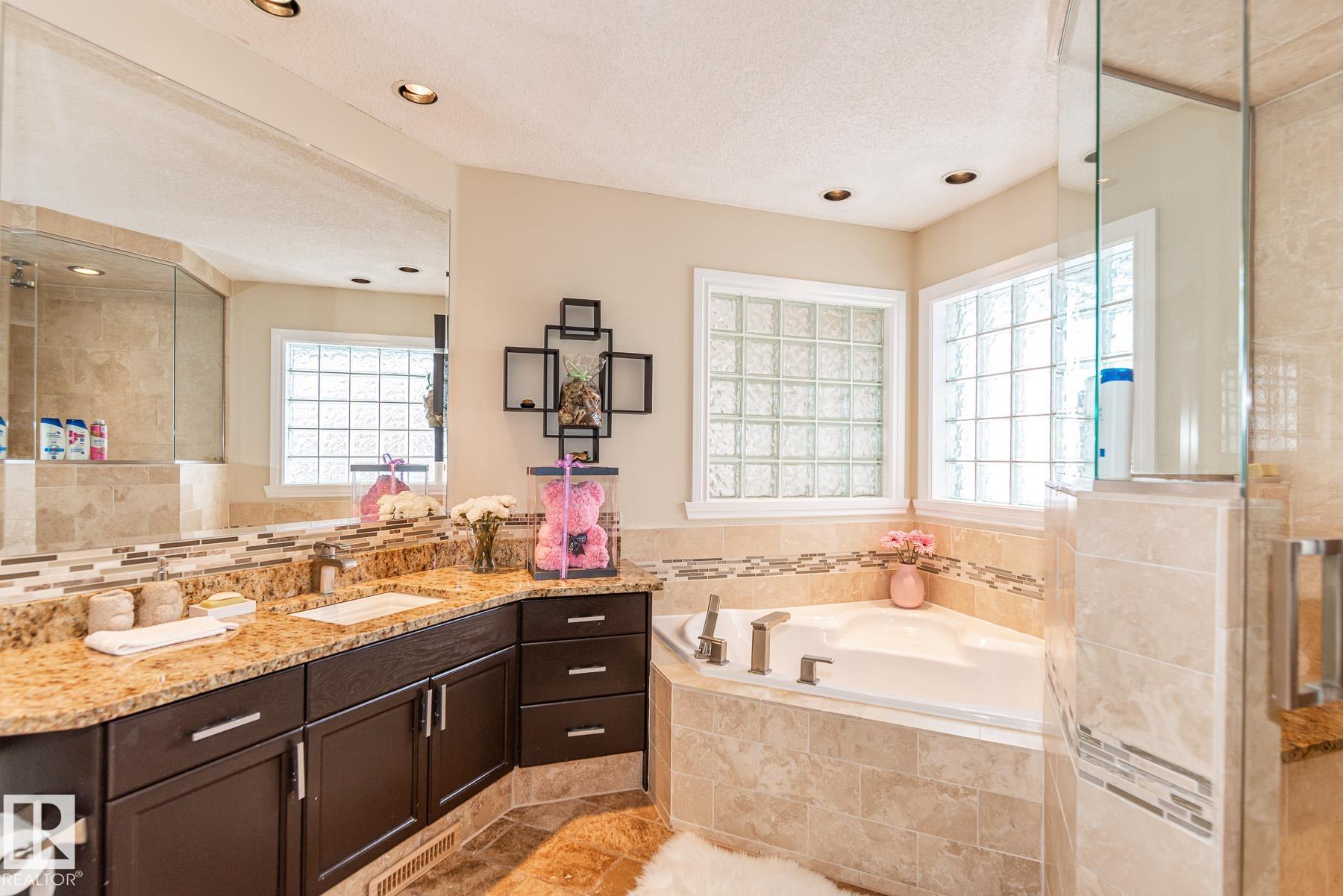 Photo 26 at 1135 116 Street NW, Twin Brooks, Edmonton