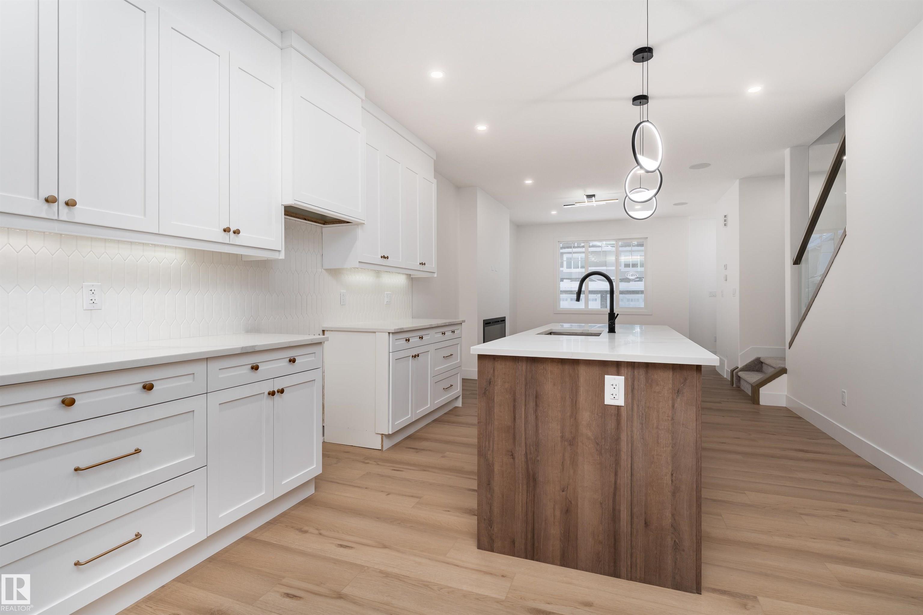 3109 Magpie Way NW, Starling, Edmonton