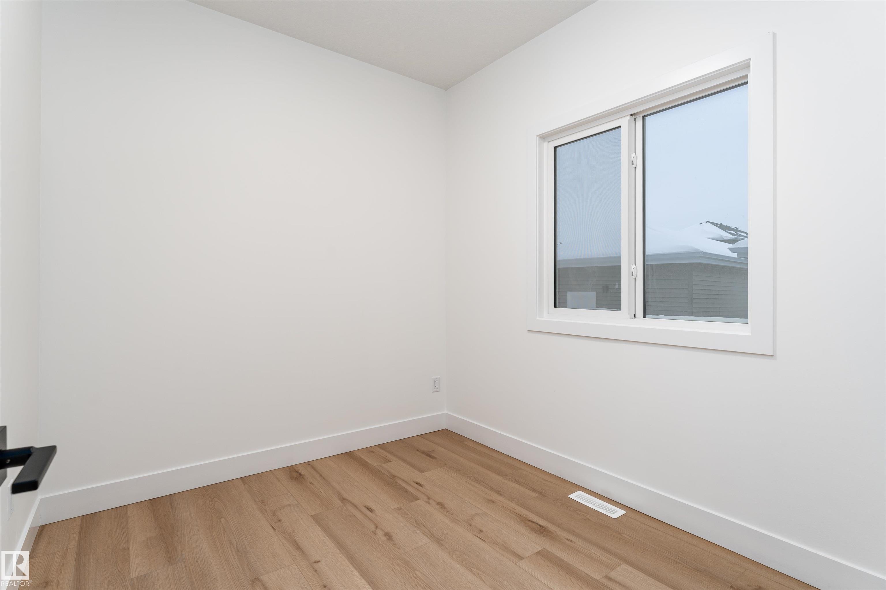 Photo 13 at 3109 Magpie Way NW, Starling, Edmonton