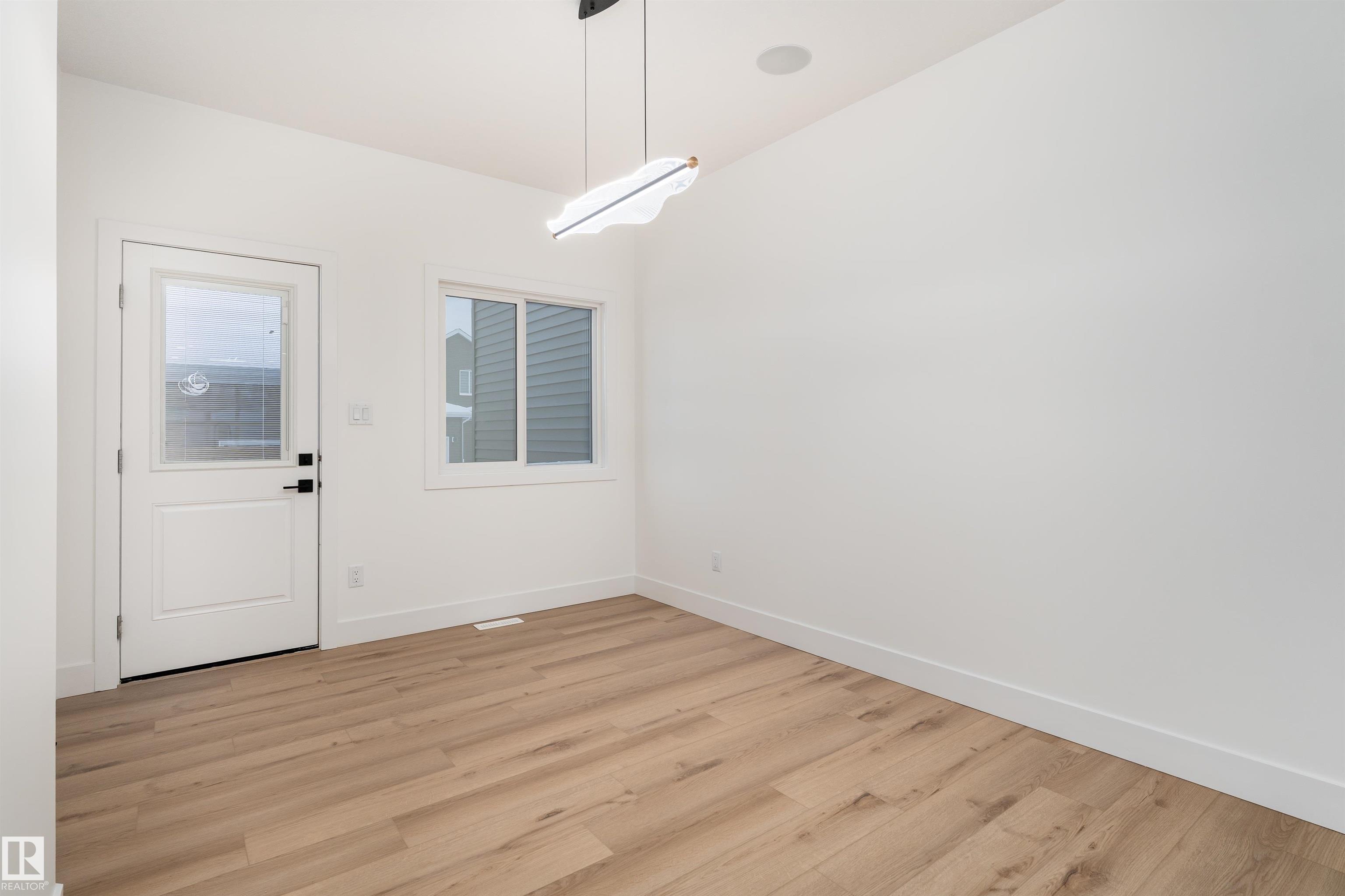 3109 Magpie Way NW, Starling, Edmonton