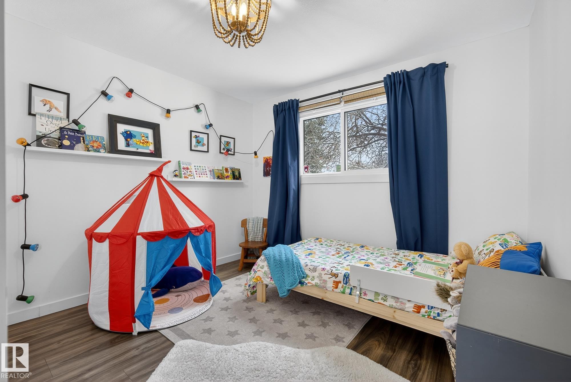 Photo 17 at 9022 92 Street NW, Bonnie Doon, Edmonton