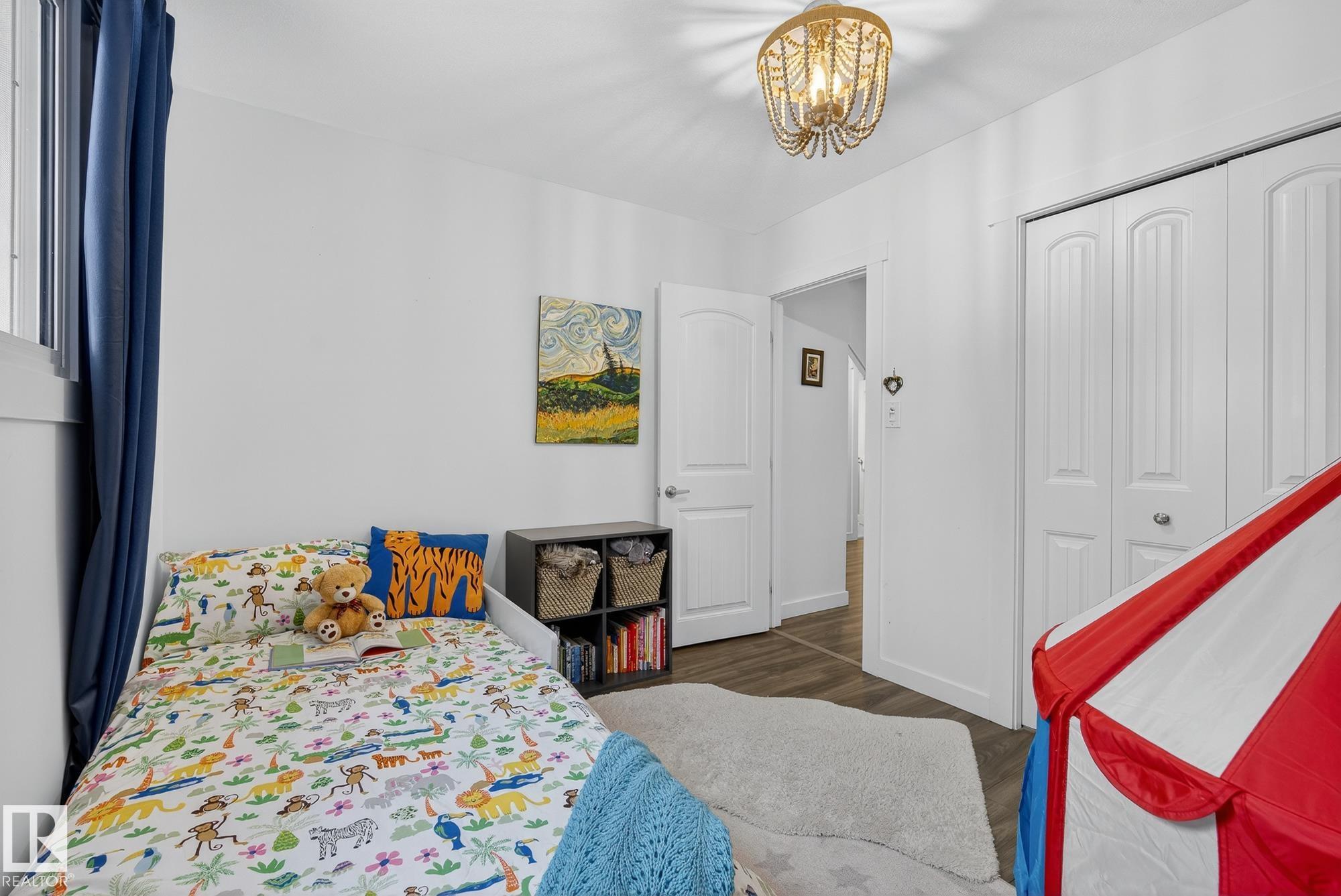 Photo 18 at 9022 92 Street NW, Bonnie Doon, Edmonton