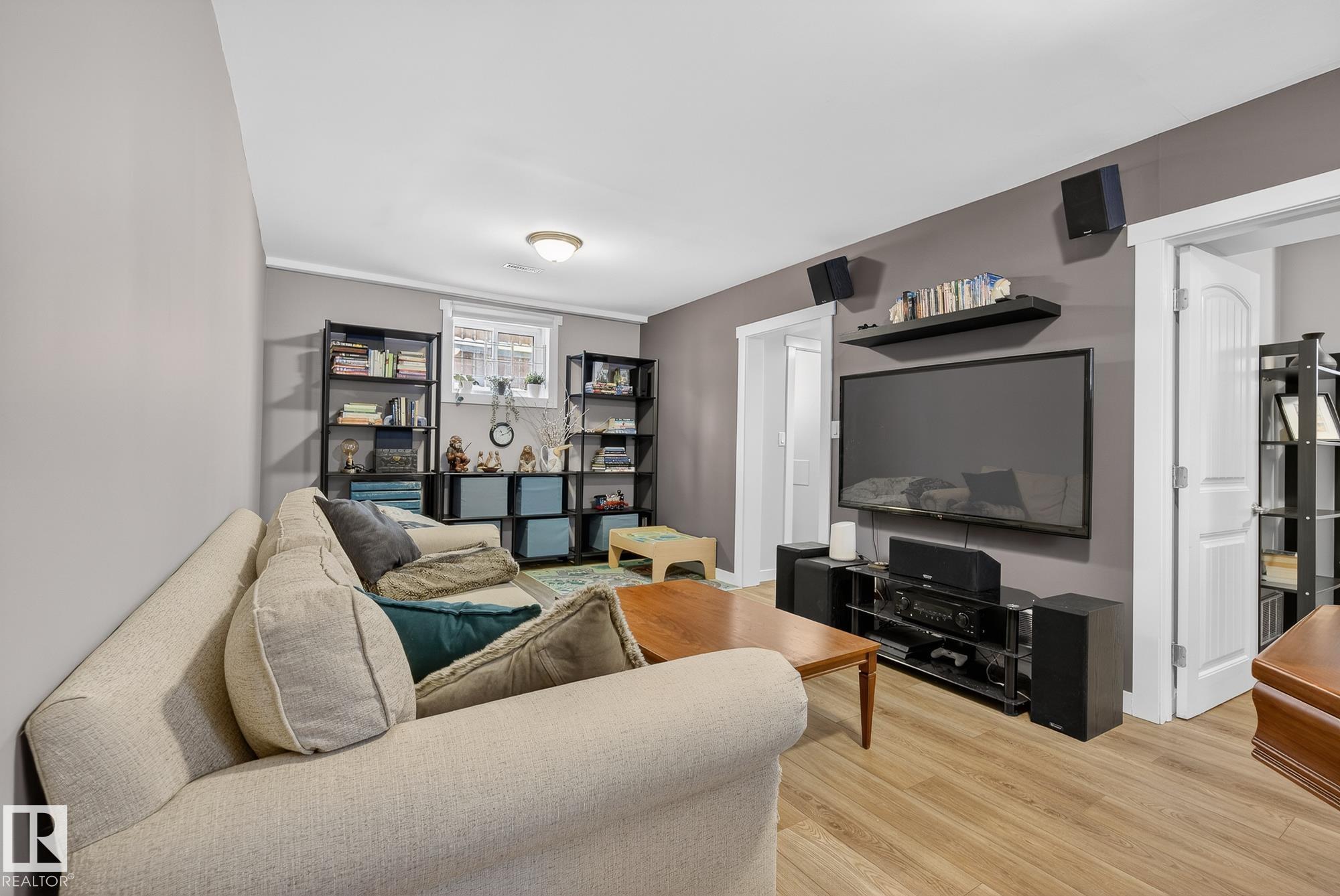 Photo 30 at 9022 92 Street NW, Bonnie Doon, Edmonton