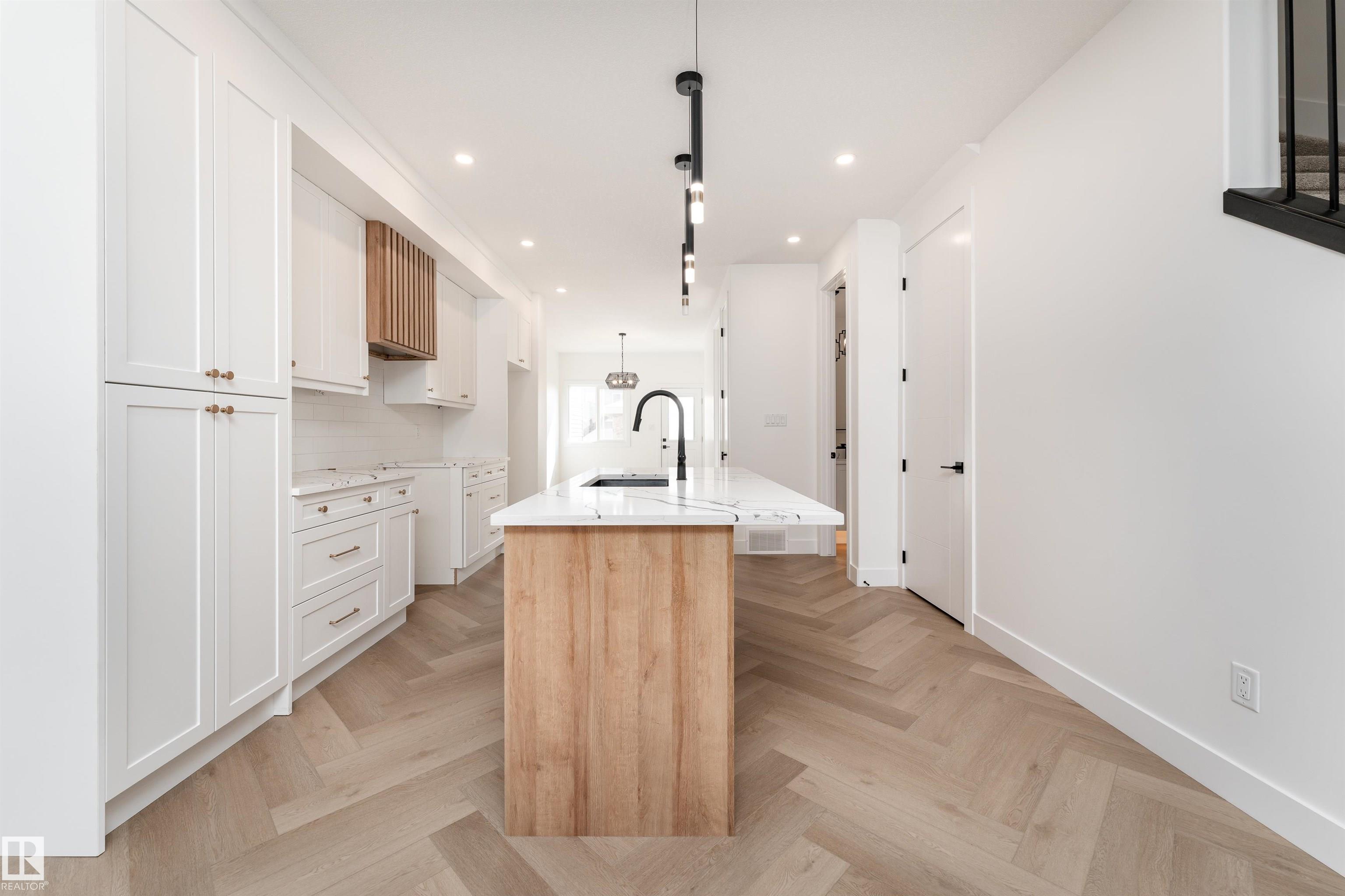 Photo 6 at 3127 Magpie Way NW, Starling, Edmonton