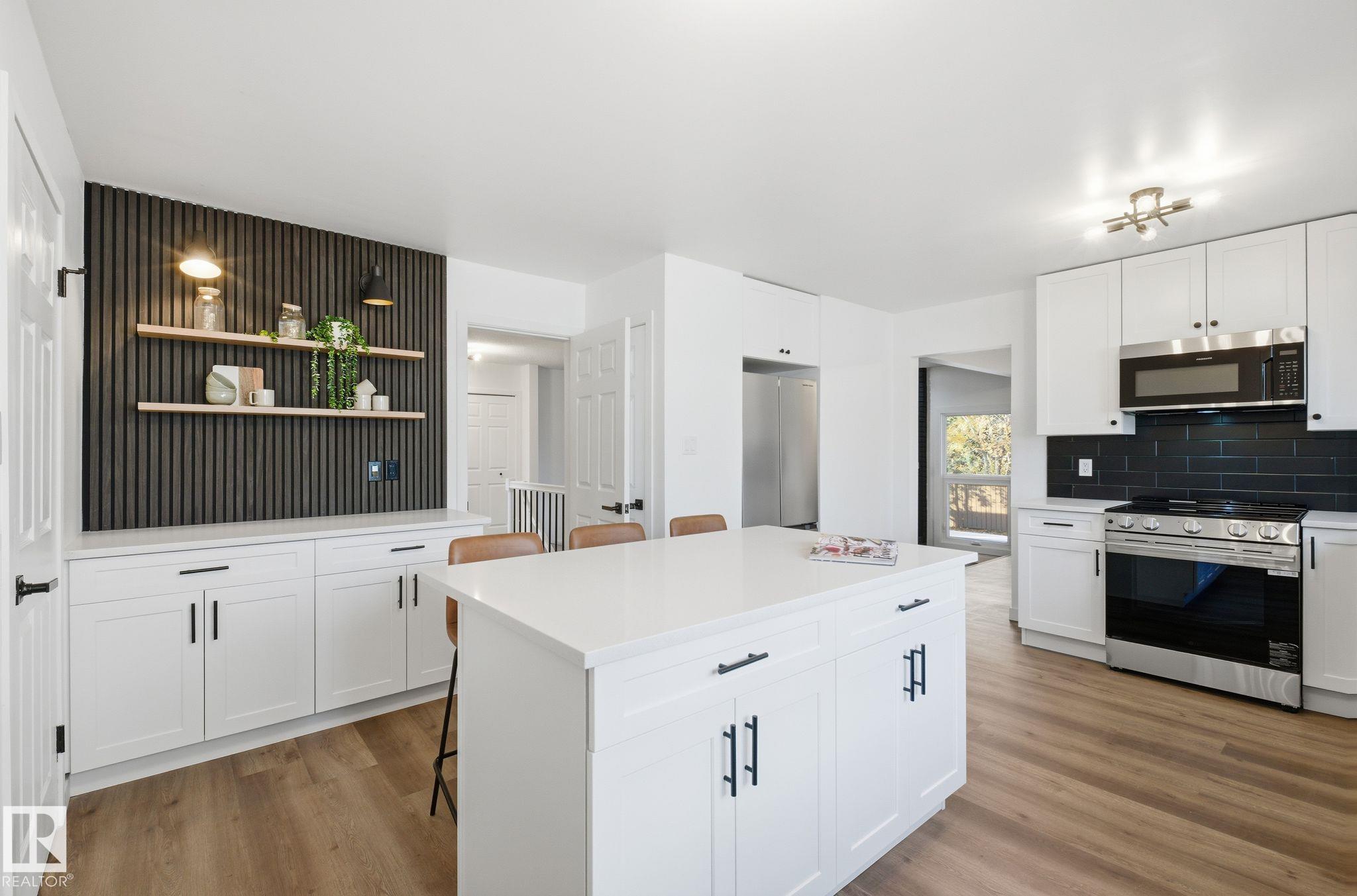 Photo 16 at 2722 104a Street NW, Ermineskin, Edmonton