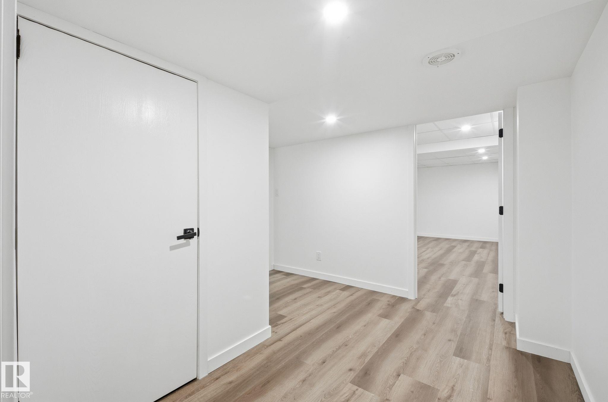 Photo 38 at 2722 104a Street NW, Ermineskin, Edmonton