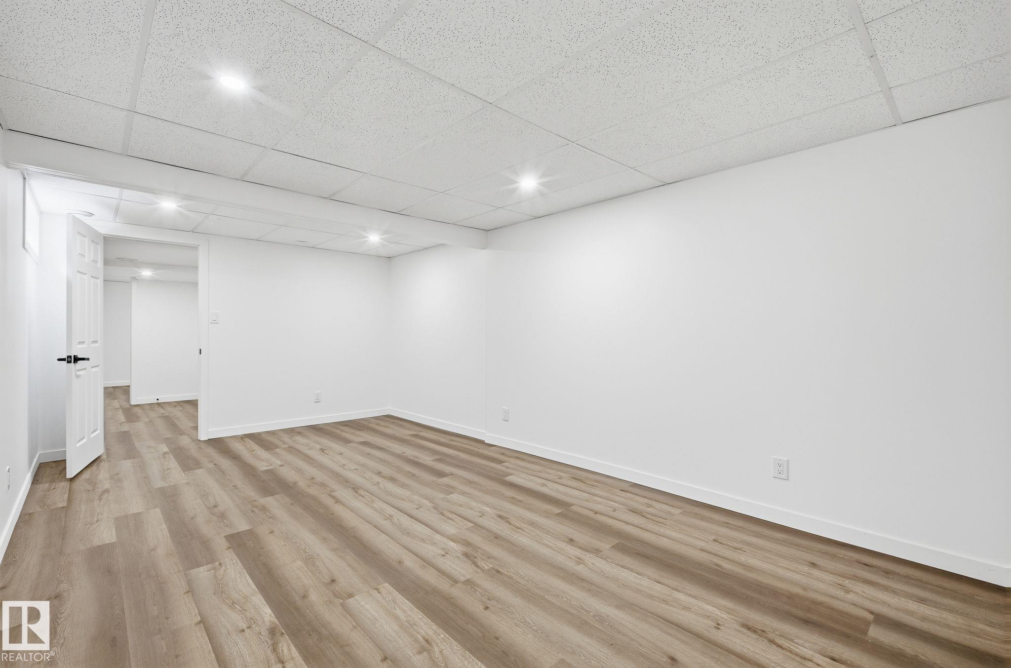 Photo 40 at 2722 104a Street NW, Ermineskin, Edmonton