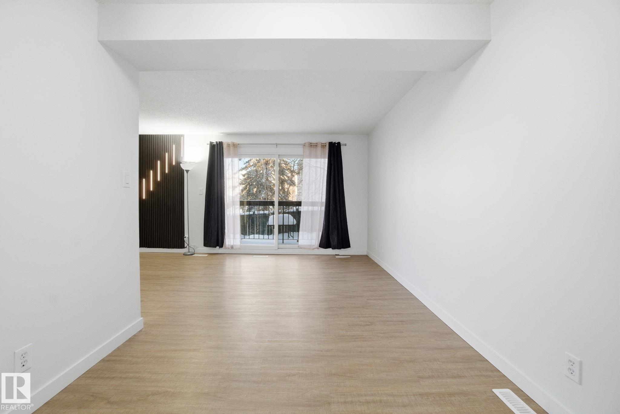 Photo 14 at 5538 145 Avenue NW, Casselman, Edmonton