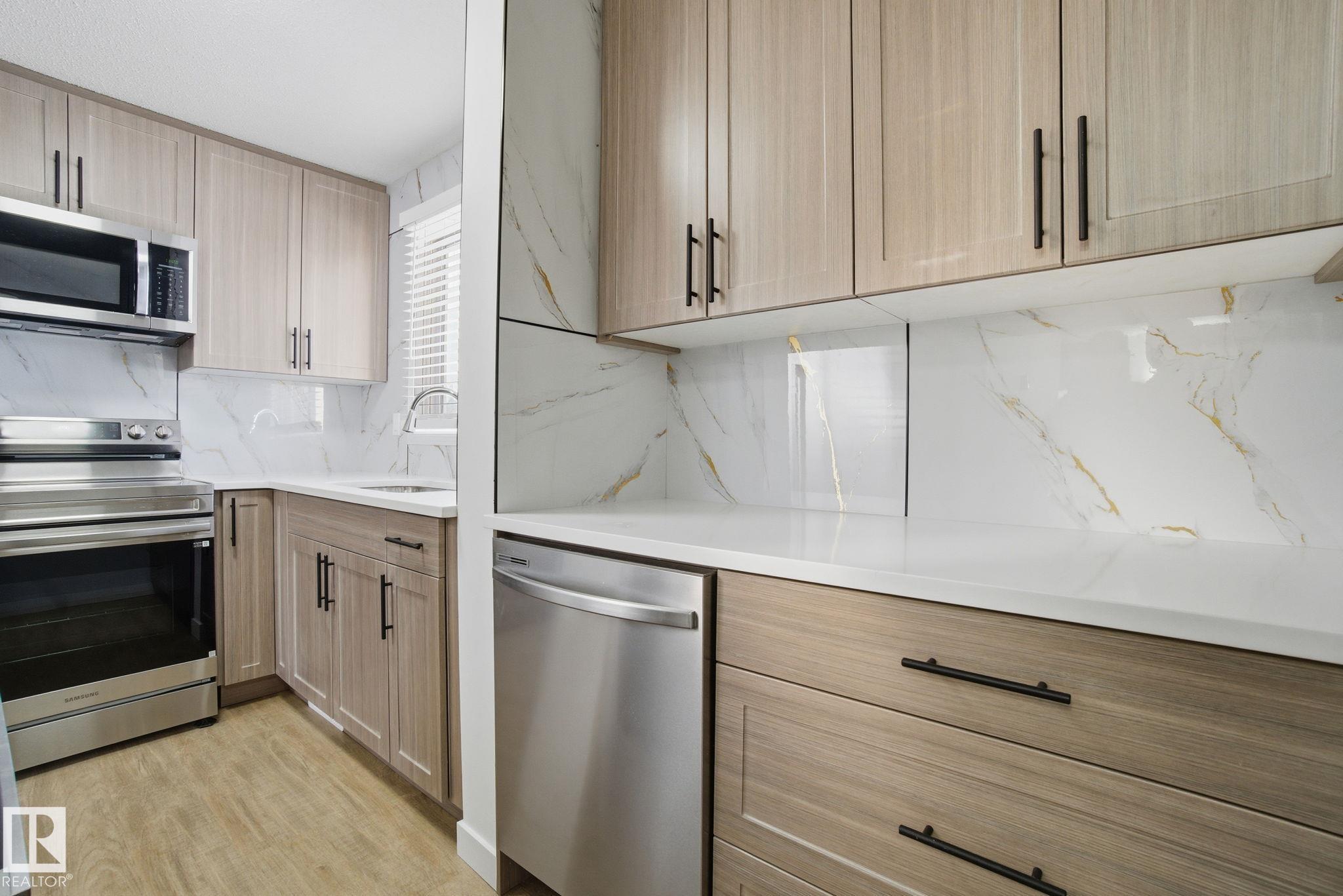 Photo 6 at 5538 145 Avenue NW, Casselman, Edmonton