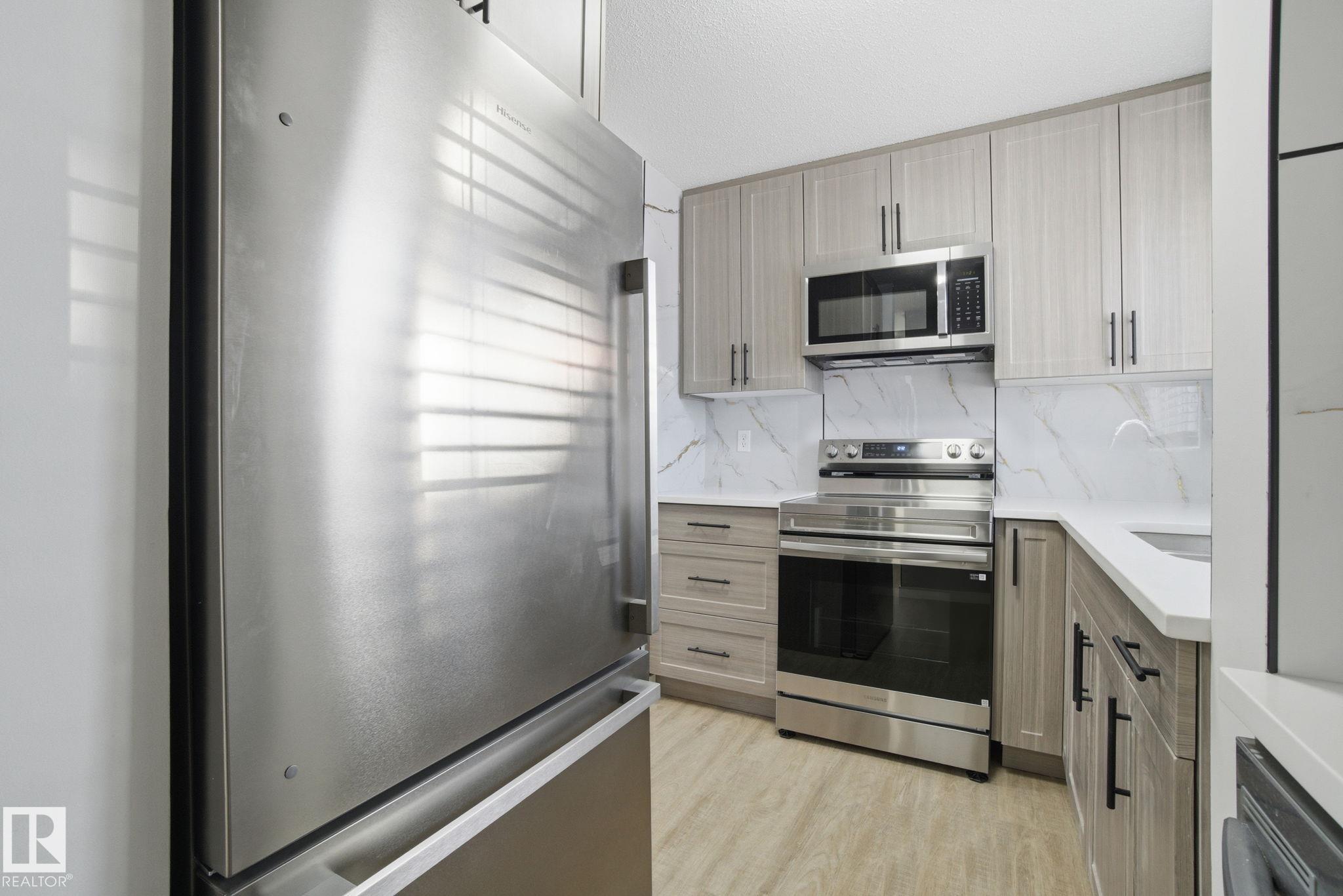 Photo 8 at 5538 145 Avenue NW, Casselman, Edmonton