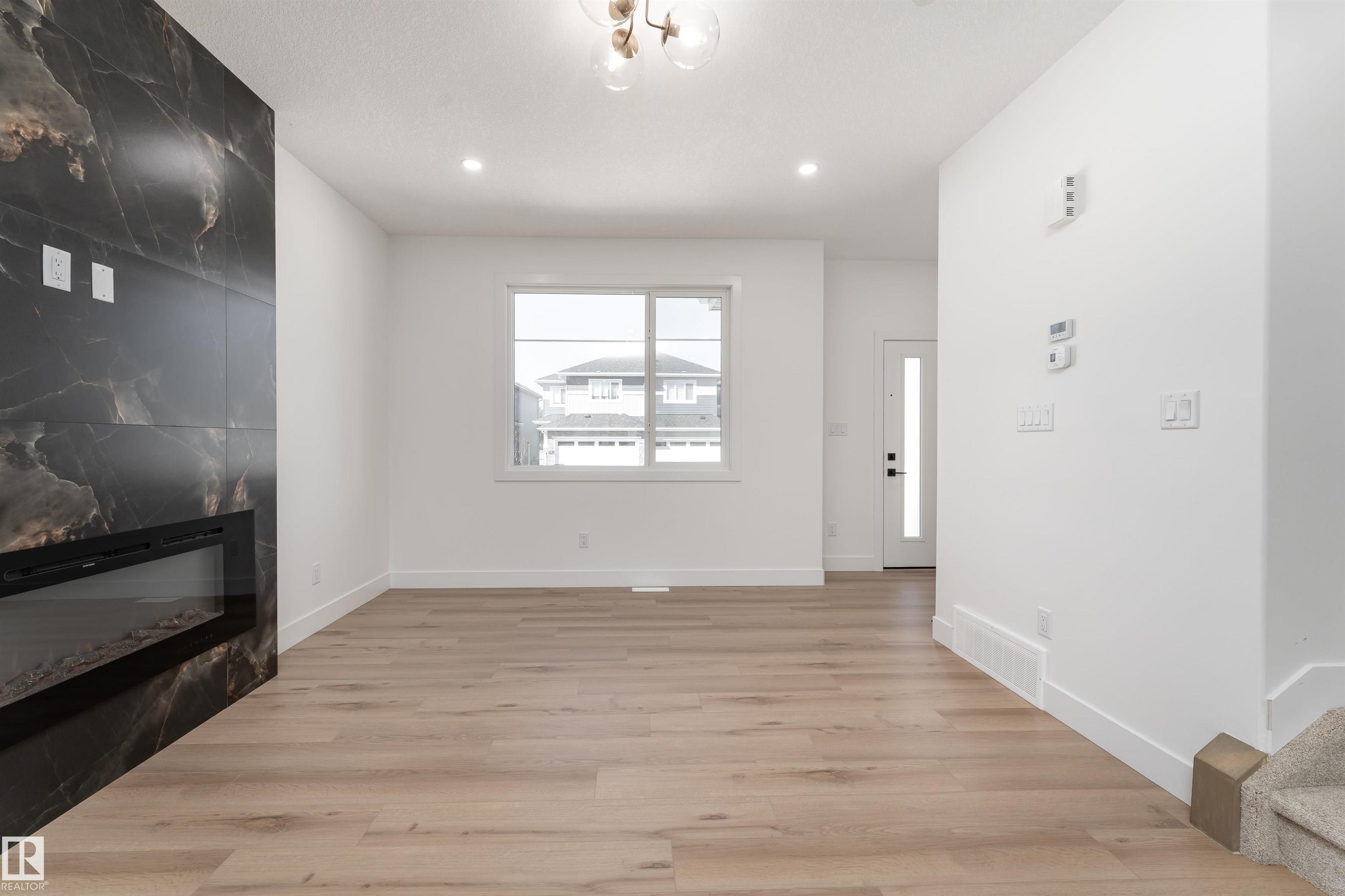 3117 Magpie Way NW, Starling, Edmonton