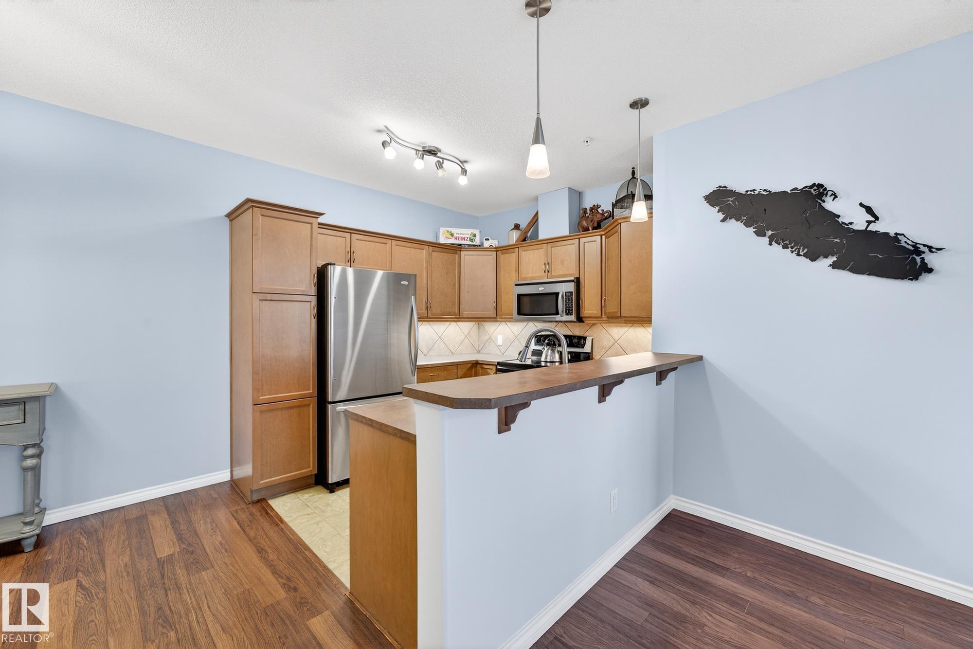 Photo 10 at 230 - 2503 Hanna Crescent NW, Haddow, Edmonton