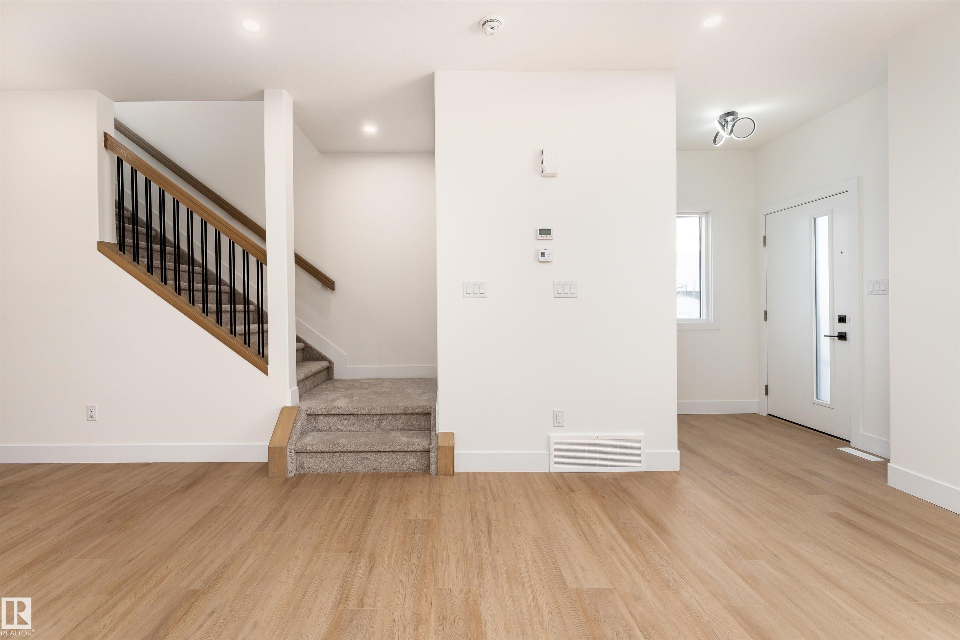 Photo 13 at 3103 Magpie Way NW, Starling, Edmonton