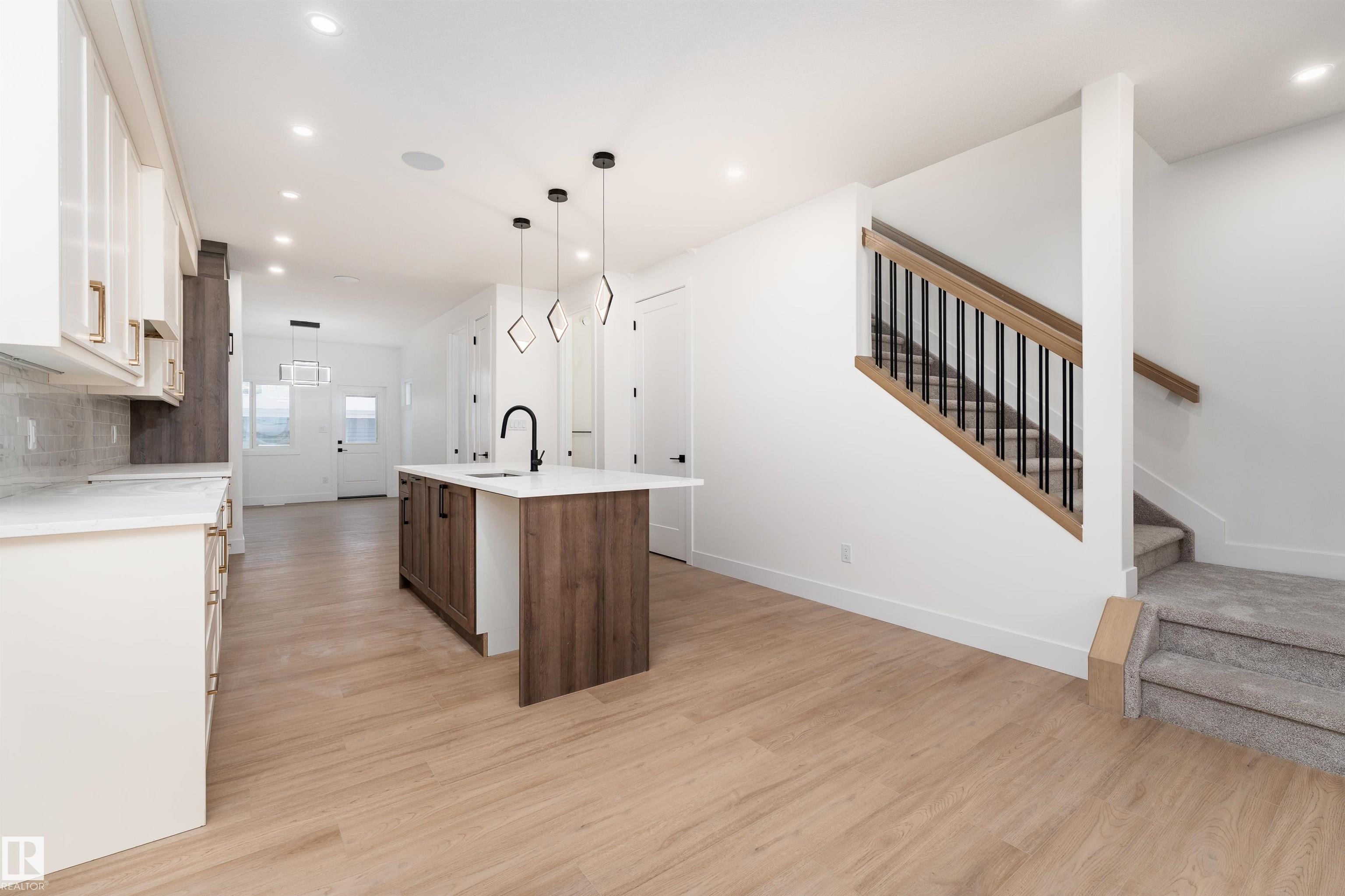 3103 Magpie Way NW, Starling, Edmonton