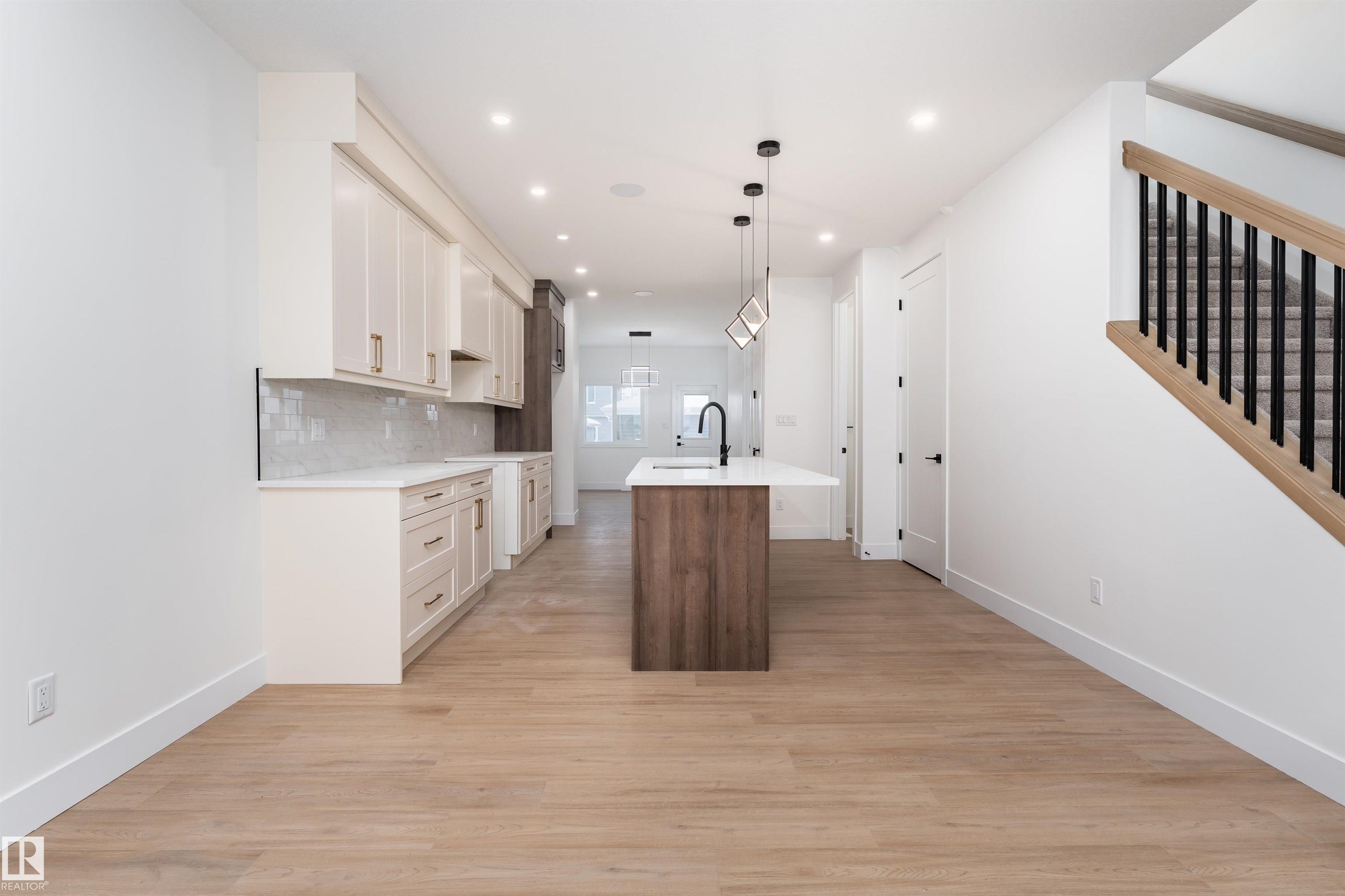 3103 Magpie Way NW, Starling, Edmonton