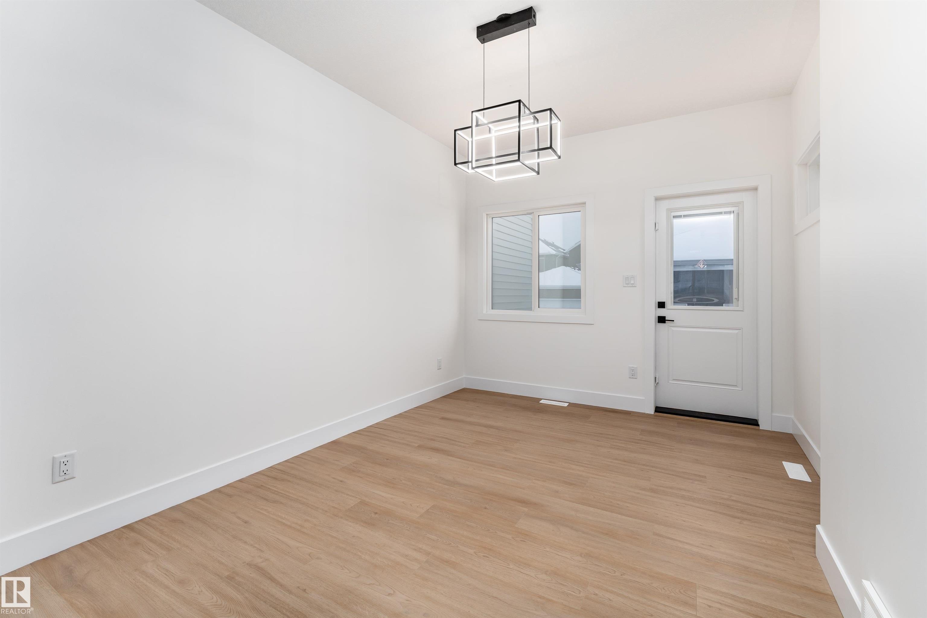 Photo 6 at 3103 Magpie Way NW, Starling, Edmonton