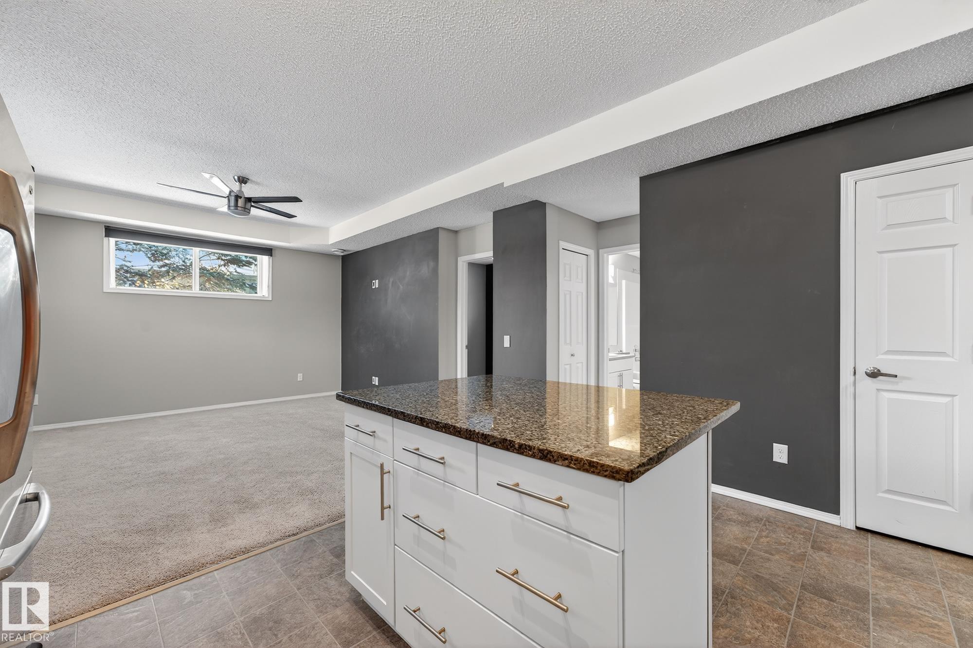 Photo 10 at 19 - 6520 2 Avenue SW, Charlesworth, Edmonton