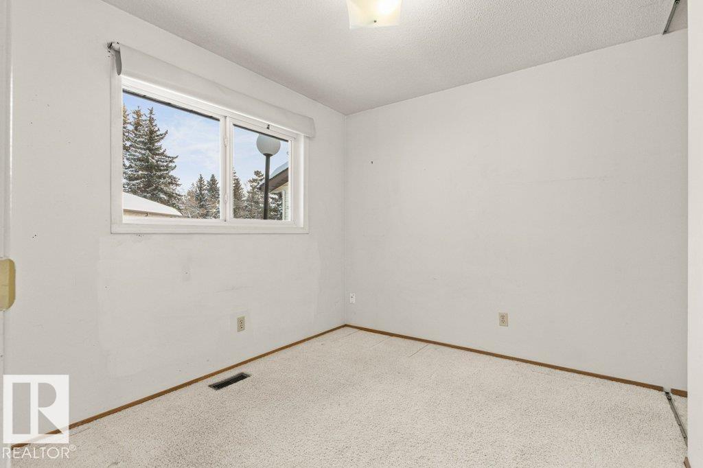 Photo 41 at 23 Pineview Horizon Village, Pineview, St. Albert