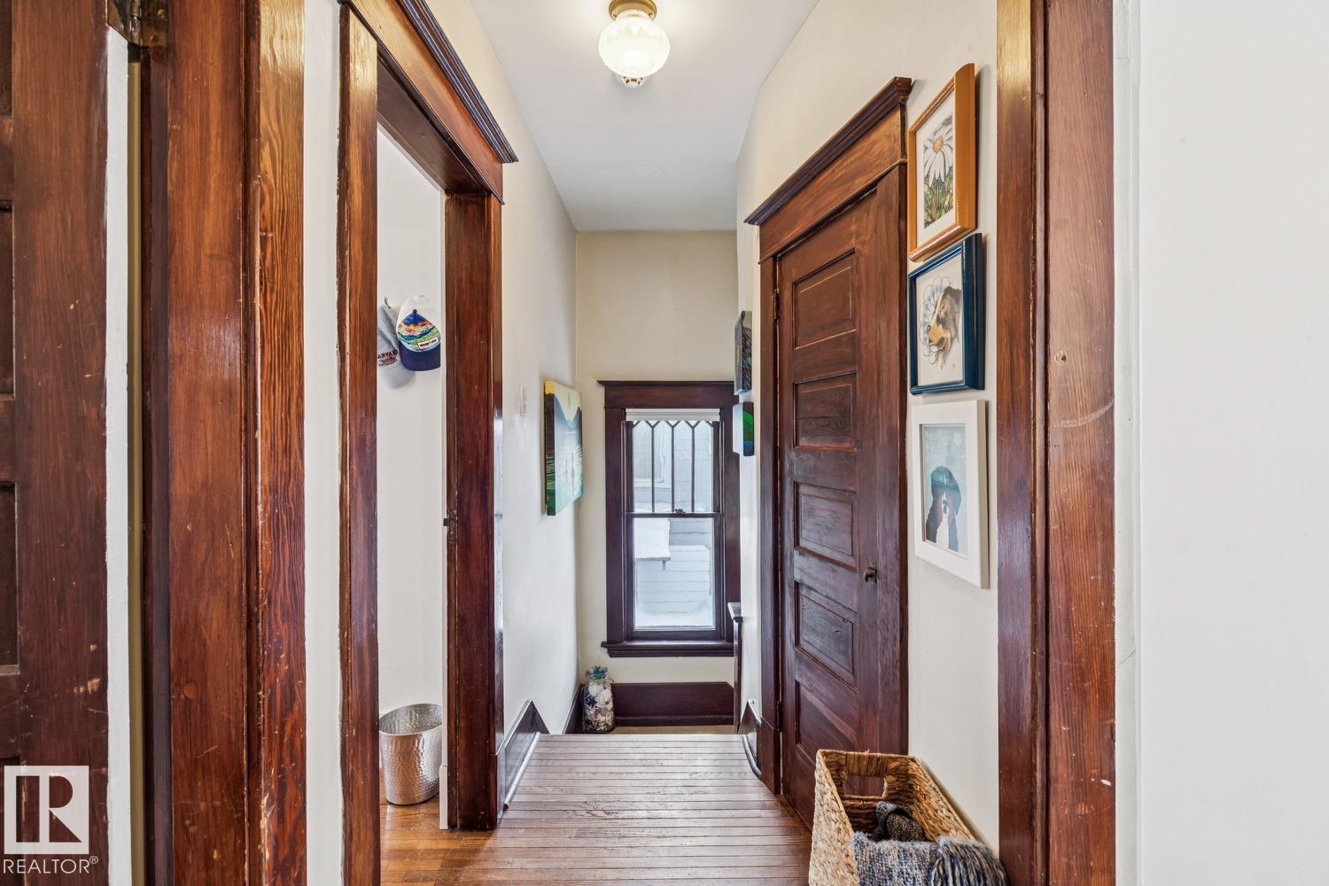 Photo 21 at 10720 126 Street NW, Westmount, Edmonton